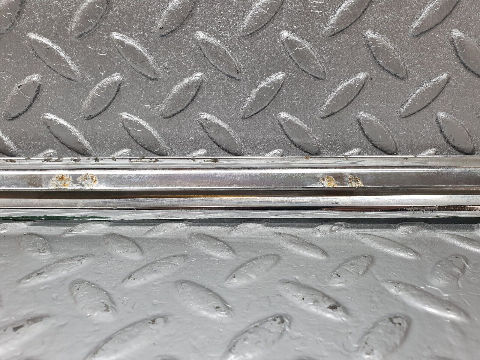 43464 Mercedes-Benz W108 280SE Rear Left Door Window Chrome Trim