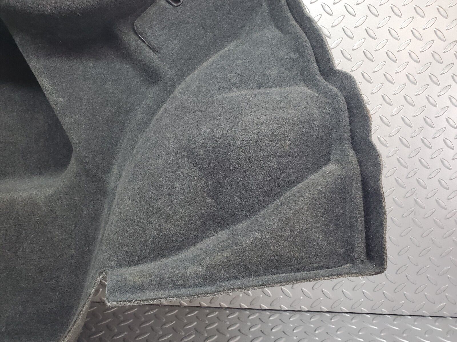 44698 Mercedes-Benz W124 220E Trunk Panel Cover Left 1246901026