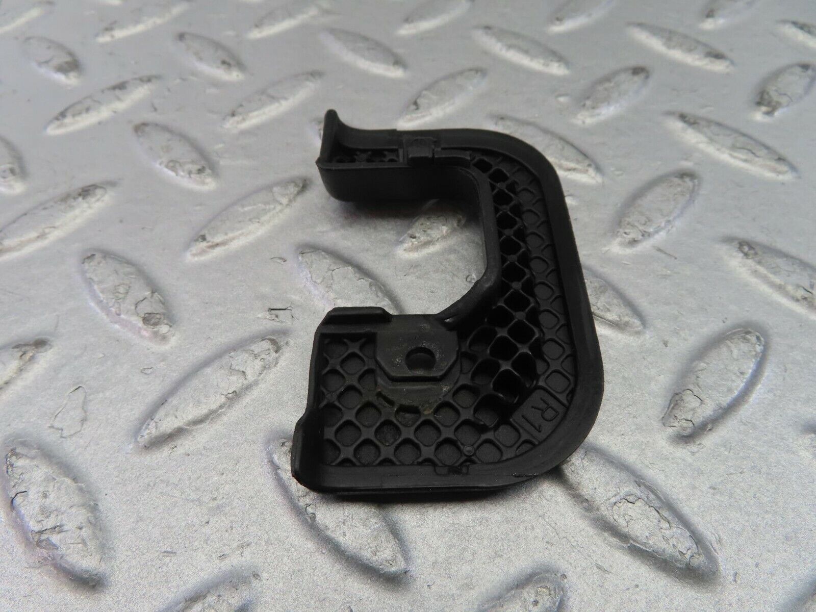 10380 Mercedes-Benz W201 190E Right Door Lock Cover