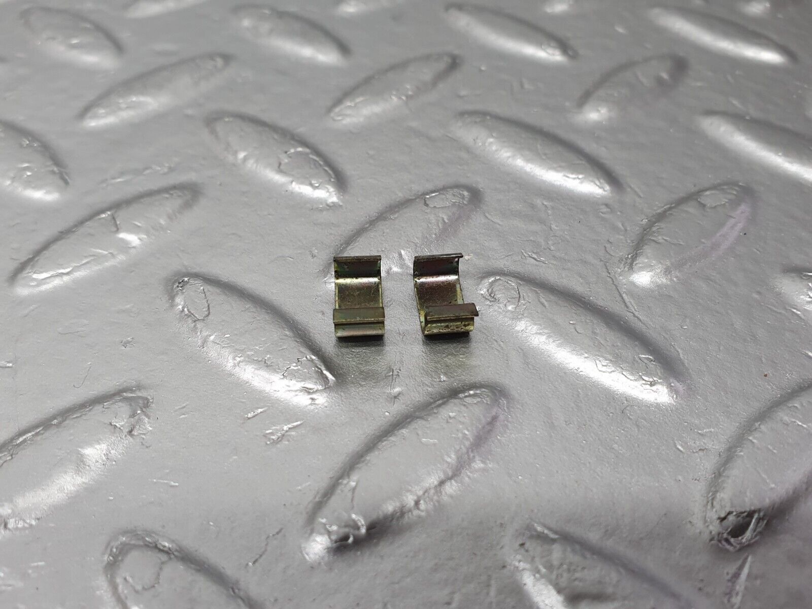 42141 Mercedes-Benz V123 240D LWB Heater Box Blower Housing Clips