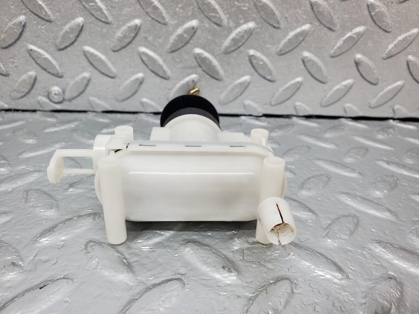 44952 Mercedes-Benz R129 300SL Coupe Left Door Lock Vacuum Actuator