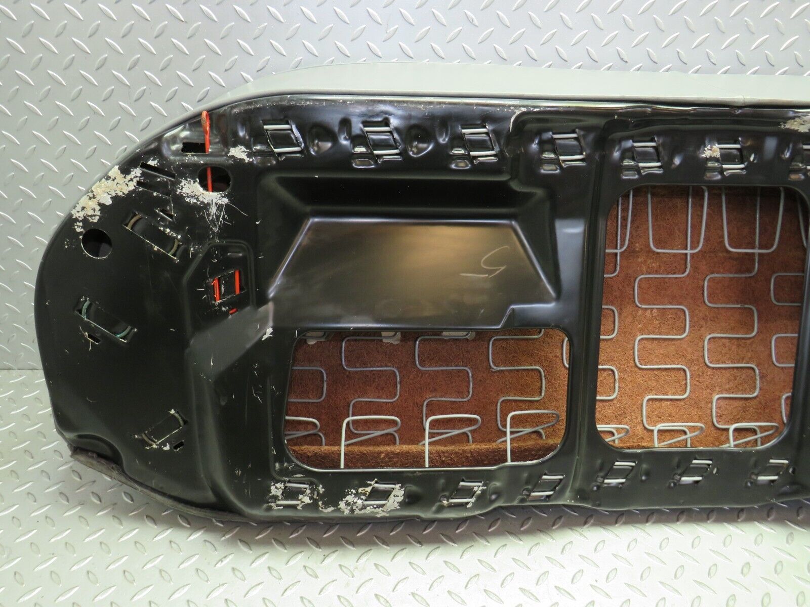 42911 Mercedes-Benz W126 420SE Rear Seat Leather Grey 1269202750 1269202716