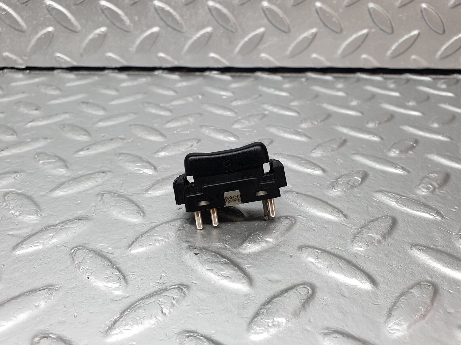 42388 Mercedes-Benz R129 320SL Coupe Left Door Window Switch 1298201310