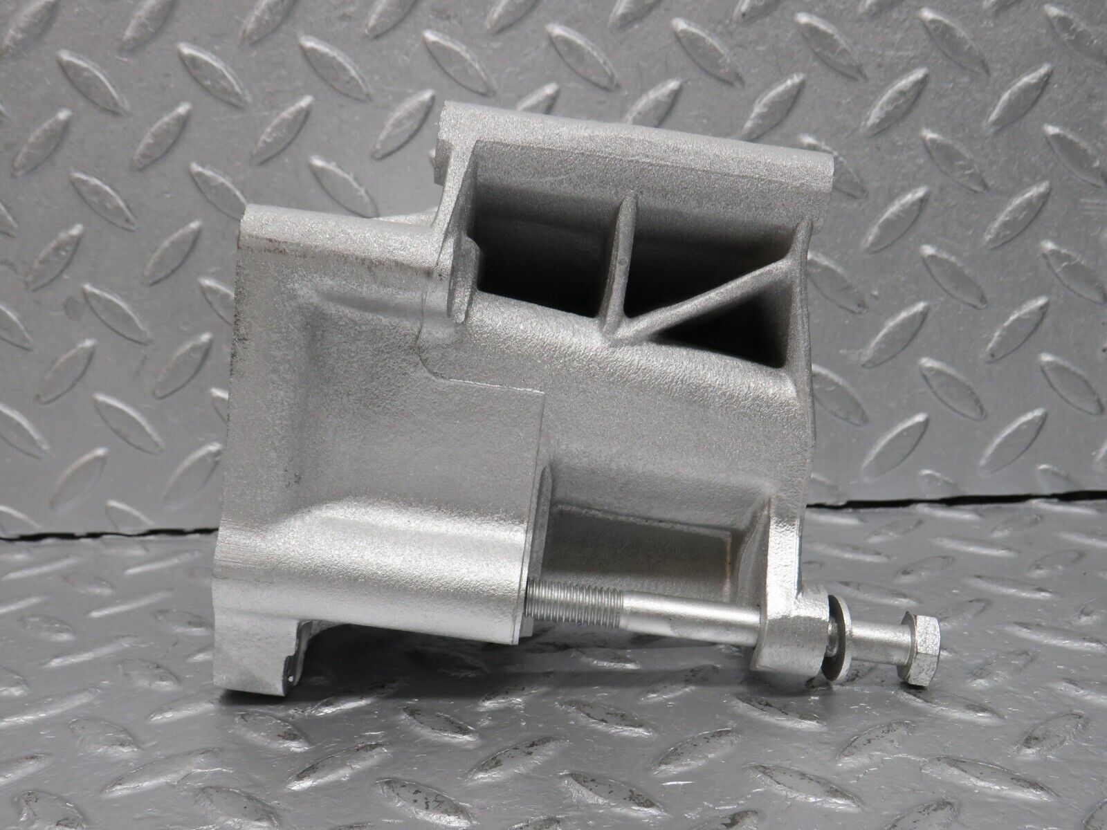 39265 Mercedes-Benz R107 500SL Alternator Generator Bracket 1171550735