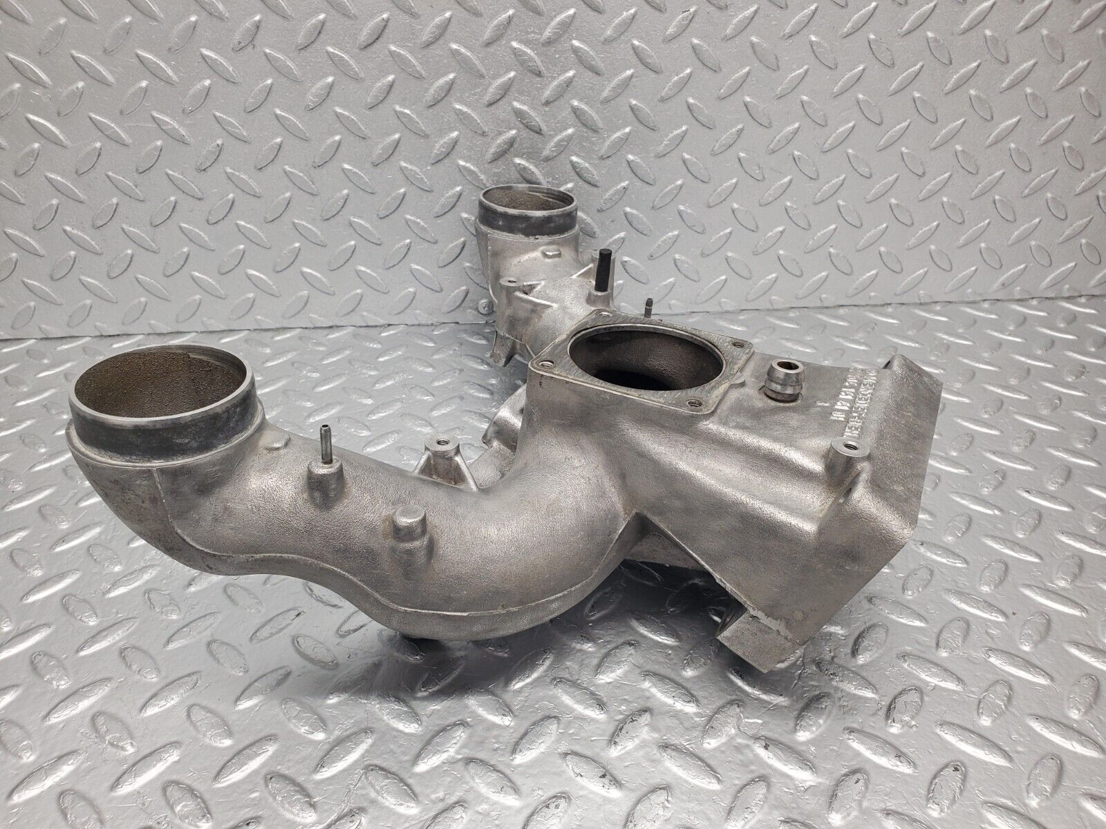 46153 Mercedes-Benz W124 Air Intake Manifold 1041414101