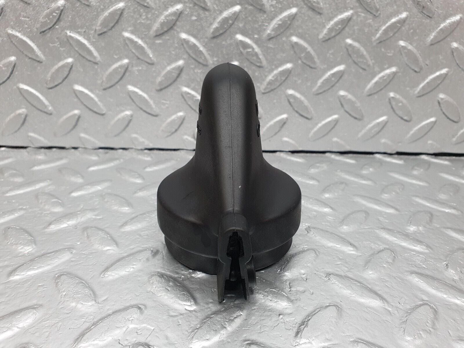 43101 Mercedes-Benz W123 280E Ignition Coil Cover 0001581485