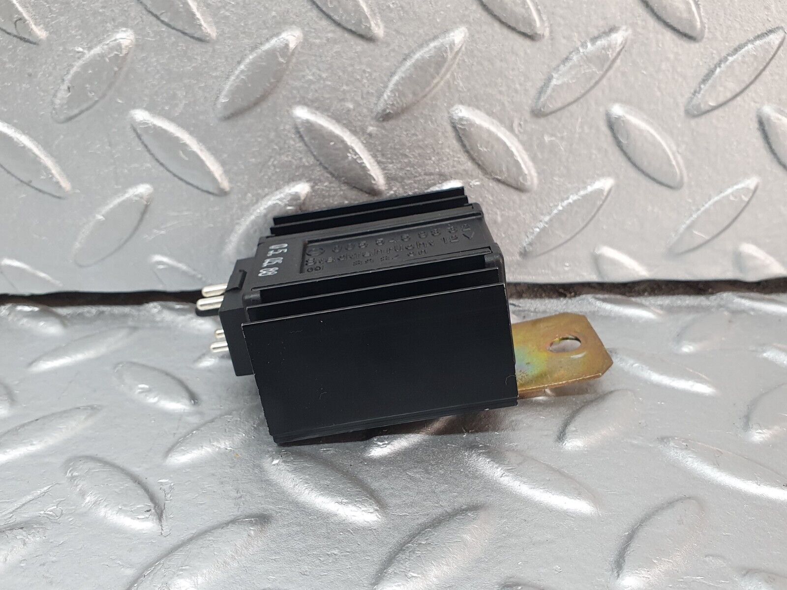 41901 Mercedes-Benz W202 C200 ECU Relay 0055459832