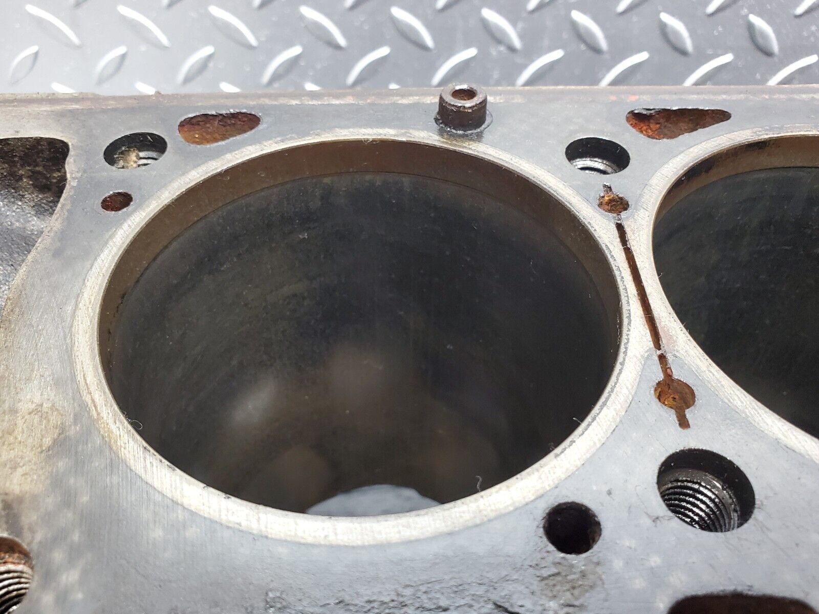 45460 Mercedes-Benz 280E M110.988 Engine Block 1100111101