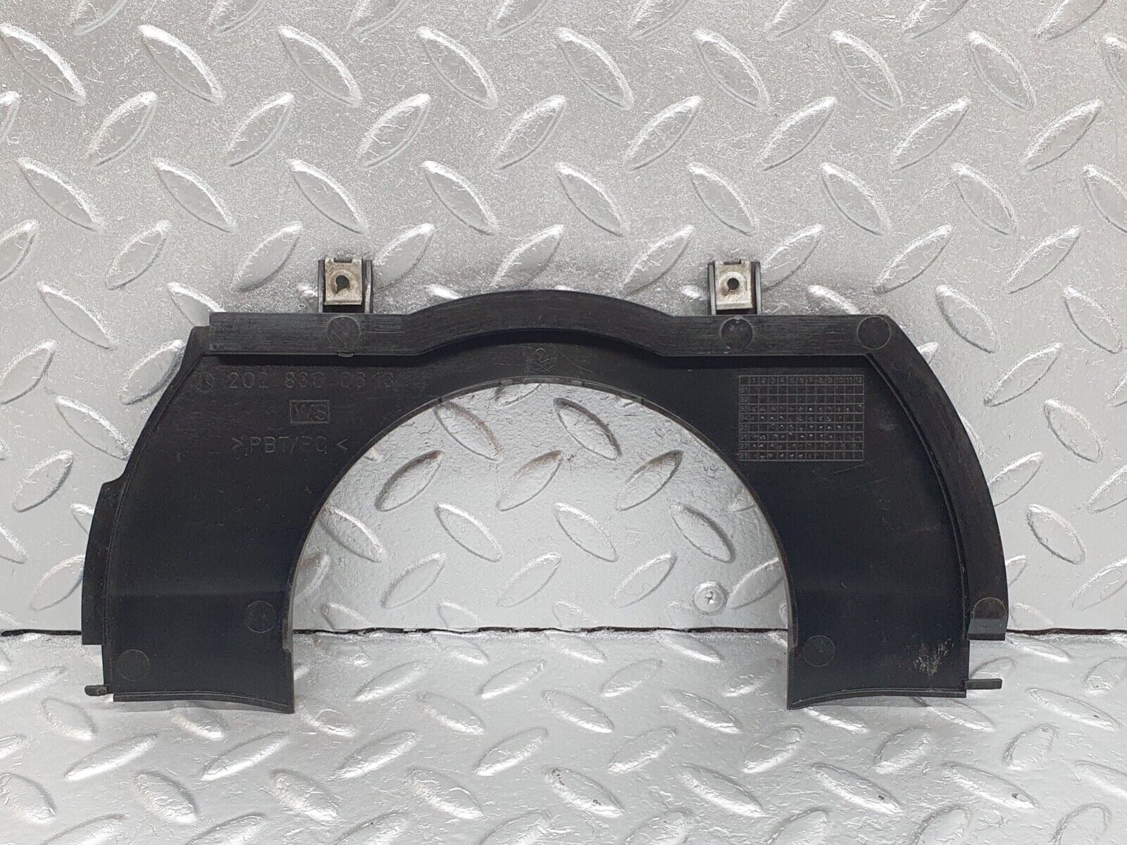 42002 Mercedes-Benz W202 C200 Water Drain 2028300413 2028300613