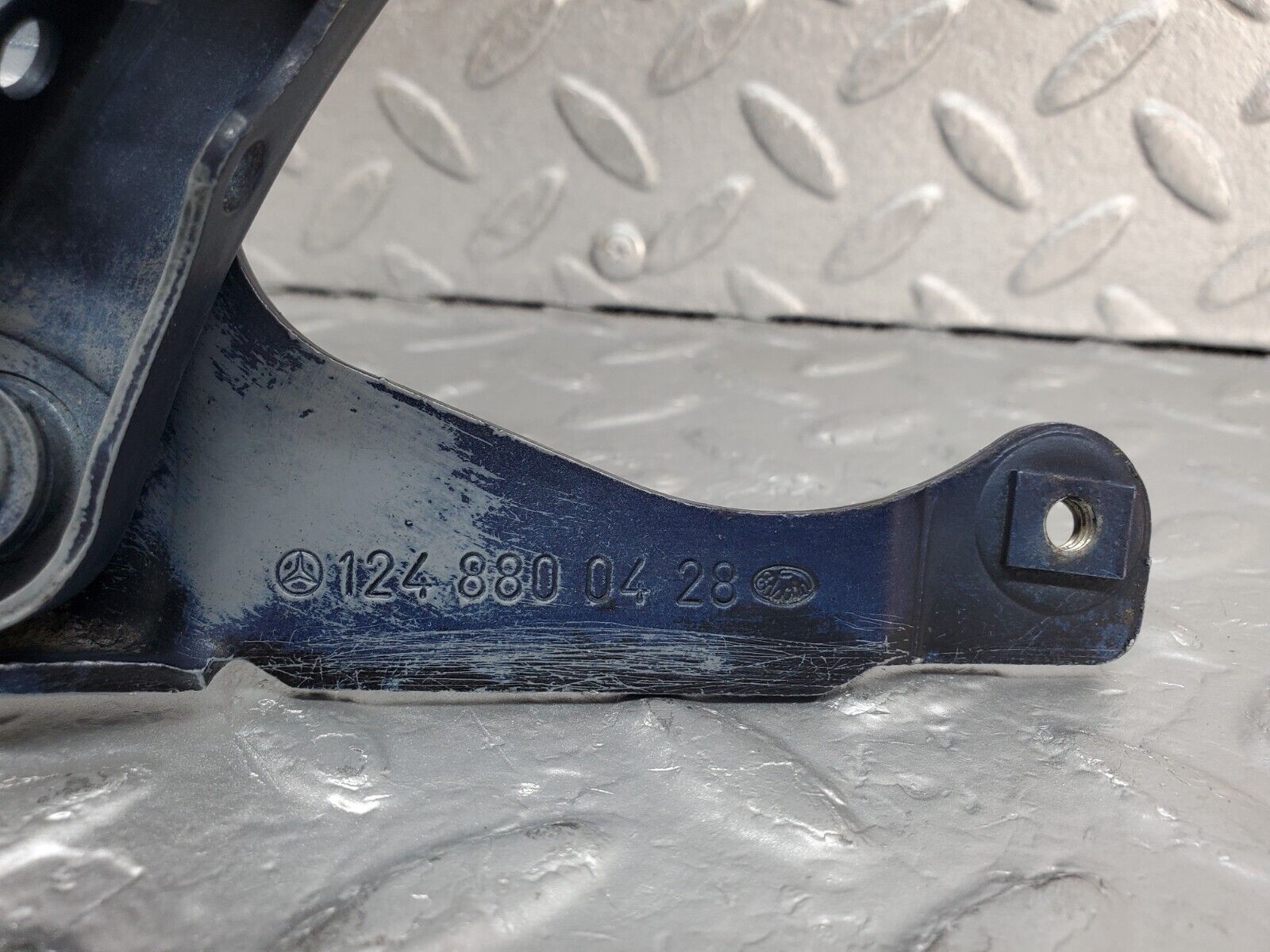 44842 Mercedes-Benz W124 220E Bonnet Hinge Right Side 1248800428 1298870274