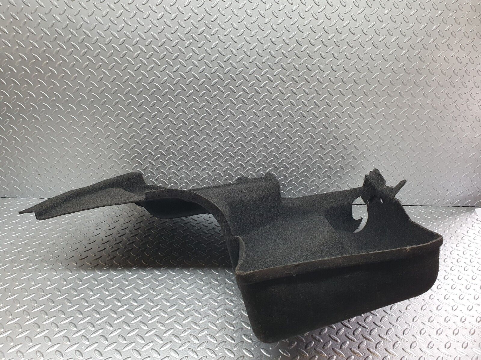 41763 Mercedes-Benz W202 C200 Trunk Boot Panel Cover Right Grey 2026934091