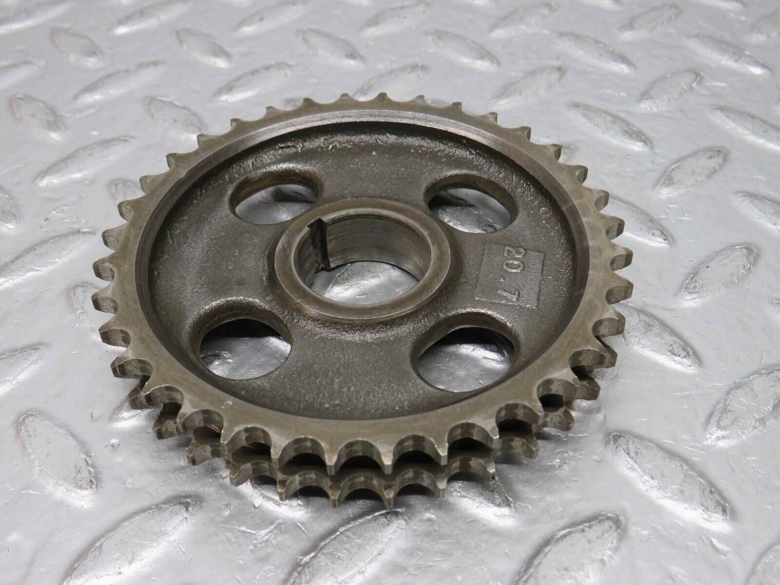 32764 Mercedes-Benz C107 R107 350 V8 Camshaft Timing Gear 1160520601