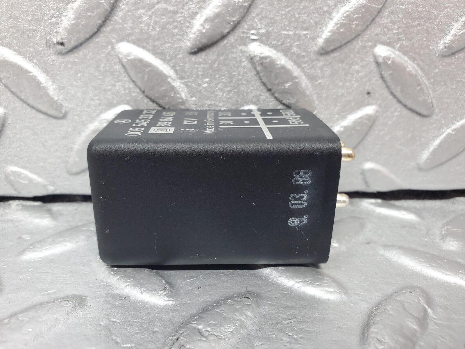 45586 Mercedes-Benz W126 420SE Light Control Relay 0055453332