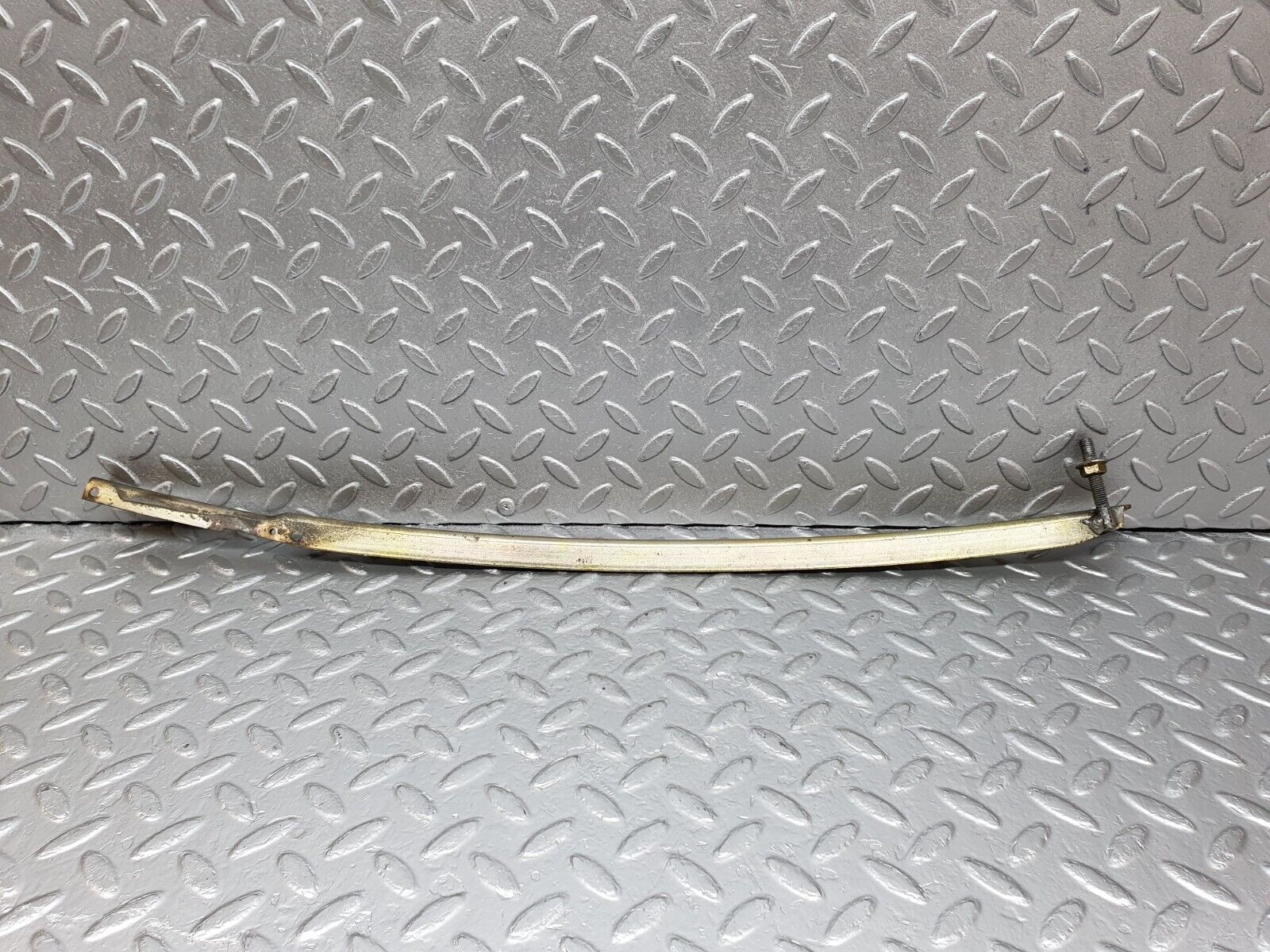 43710 Mercedes-Benz C126 380SEC Coupe Right Door Window Channel