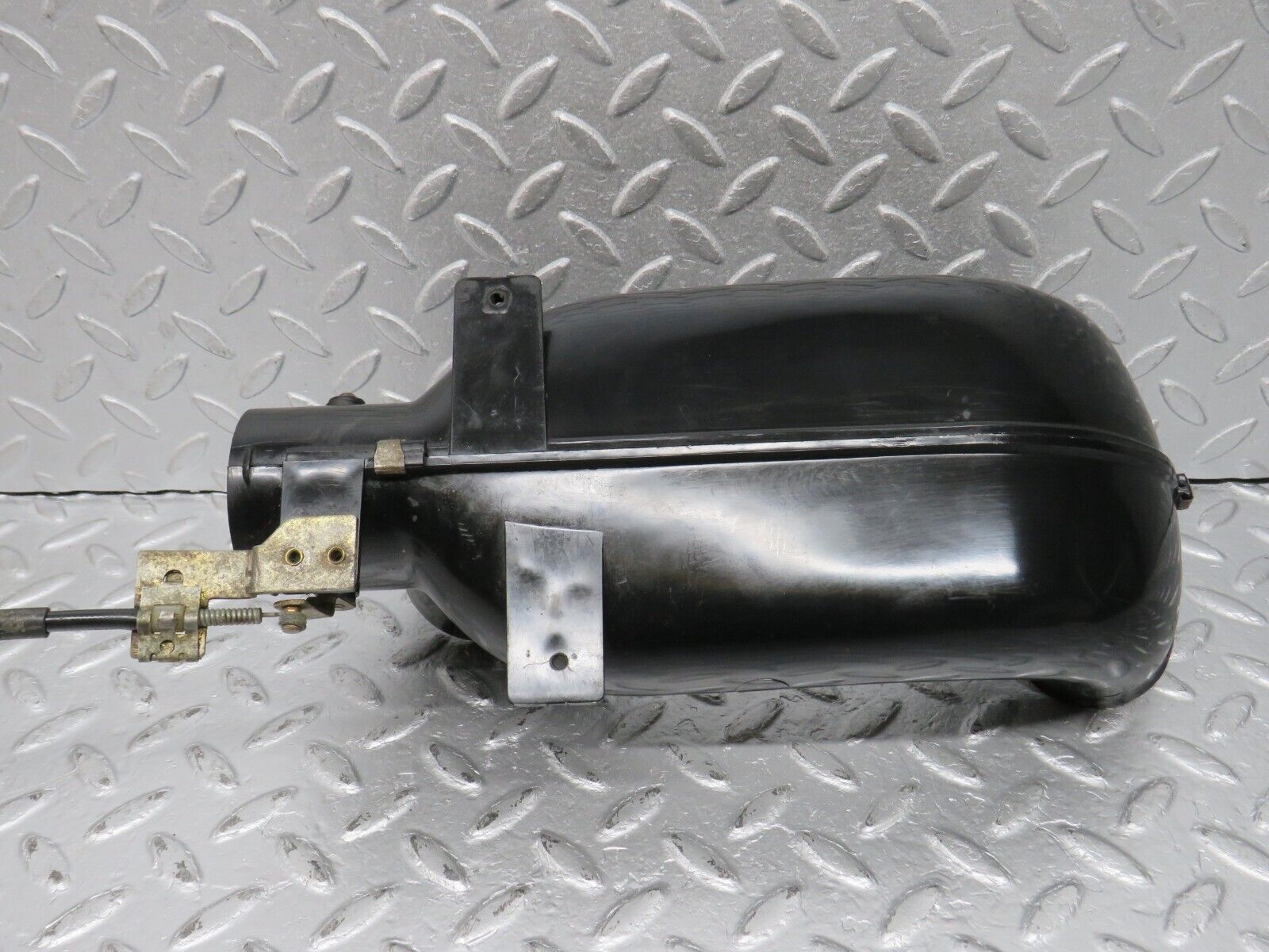 39902 Mercedes-Benz R107 350SL Heater Air Duct