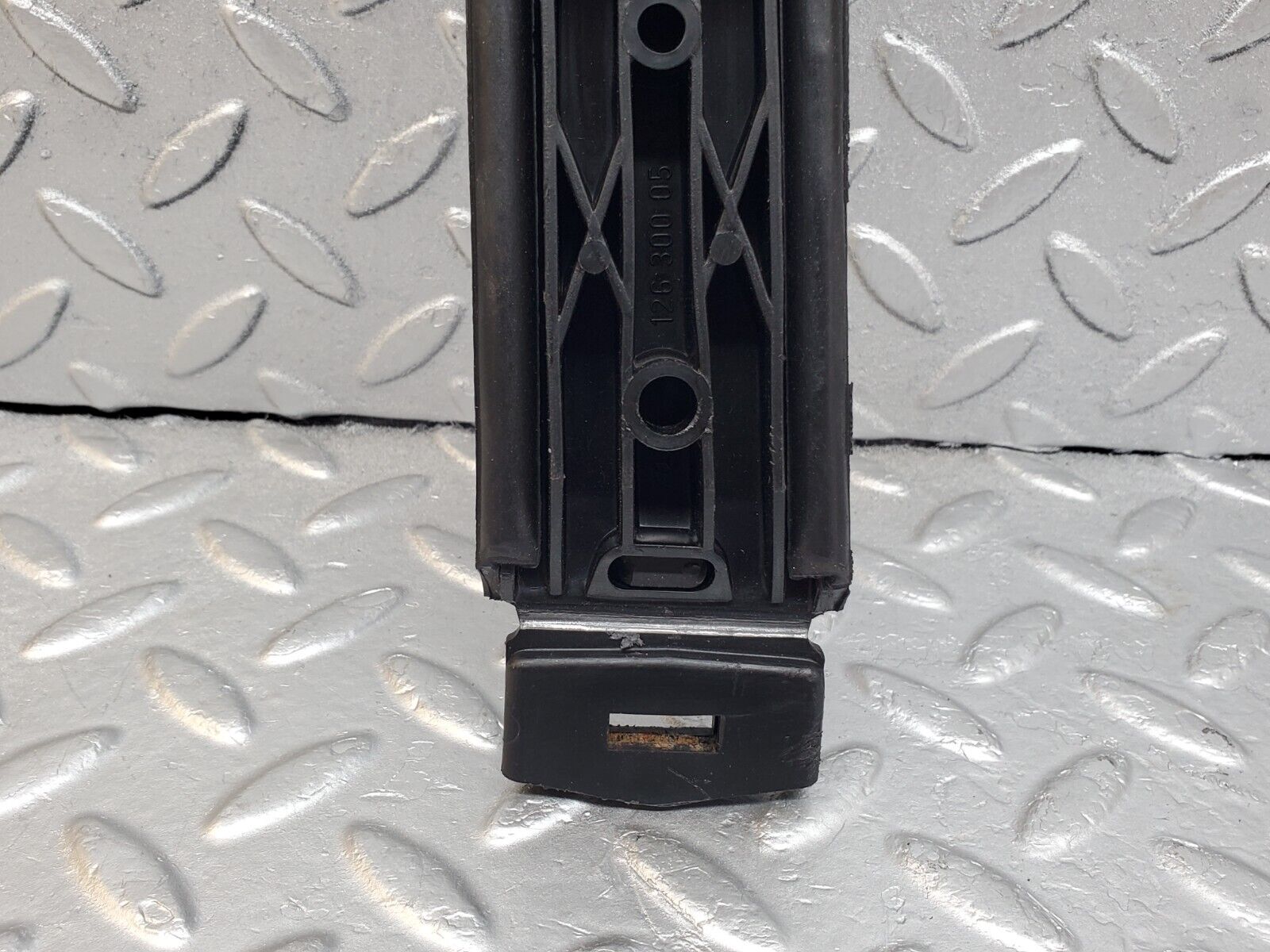 44722 Mercedes-Benz W124 220E Accelerator Pedal With Rubber 1233010082 1263000504