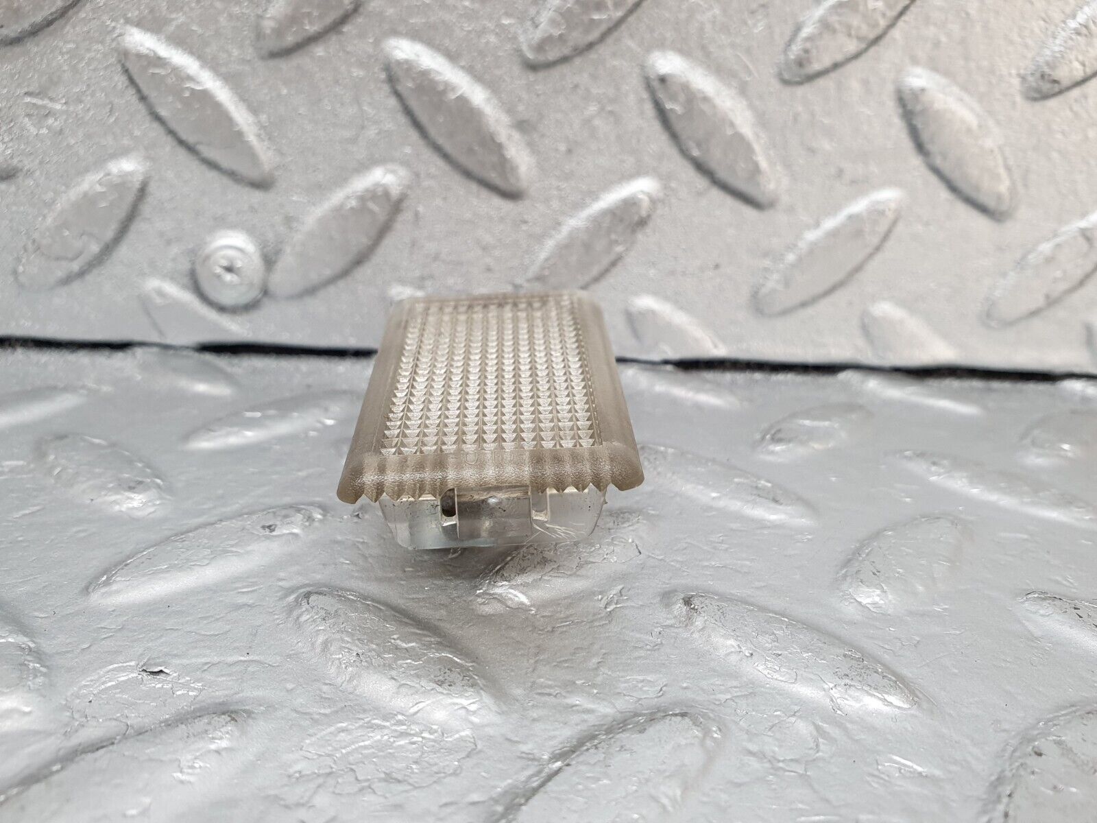 44113 Mercedes-Benz C123 230CE Coupe Glove Box Light