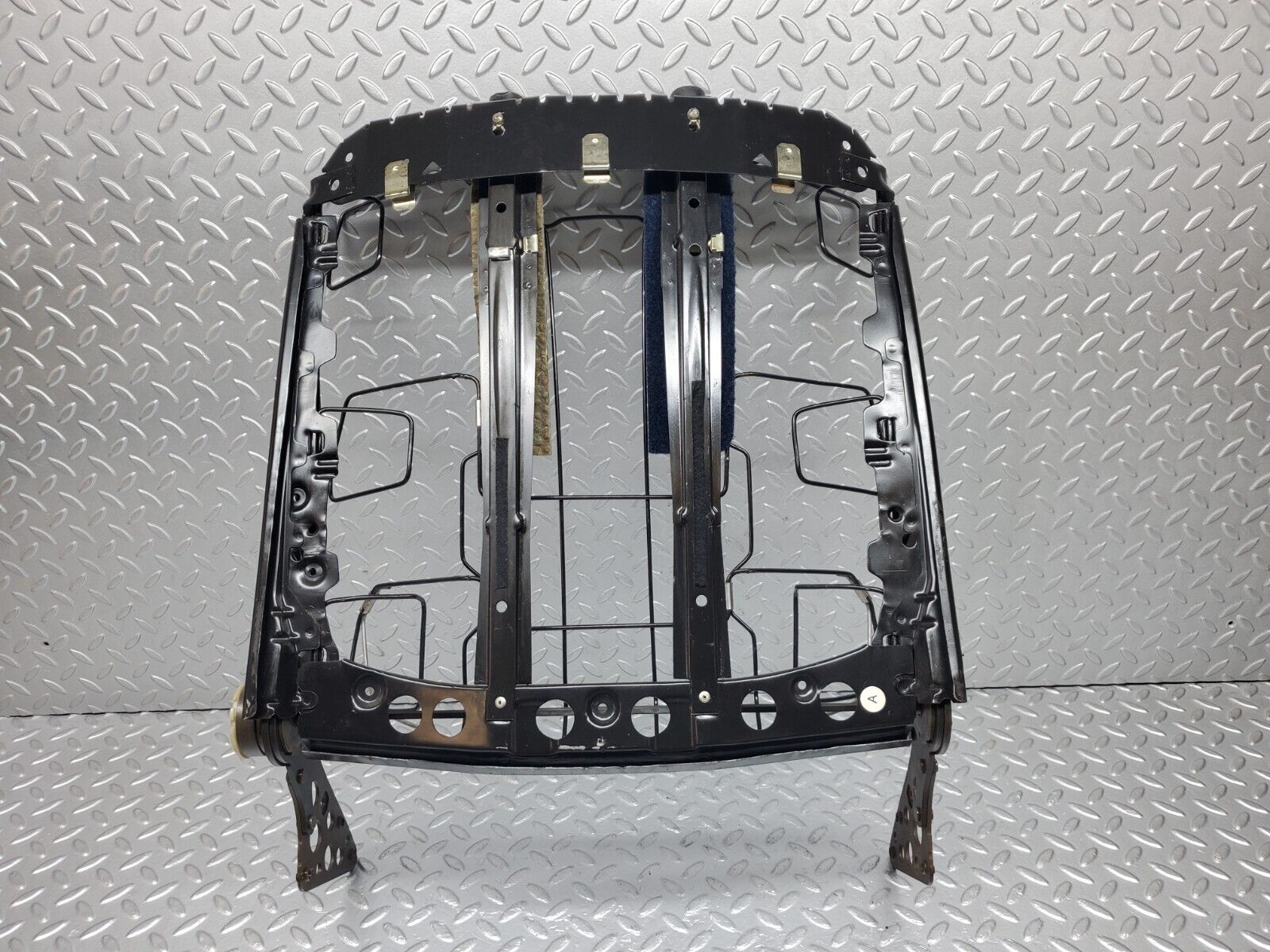 44553 Mercedes-Benz W123 280E Front Left Seat Backrest