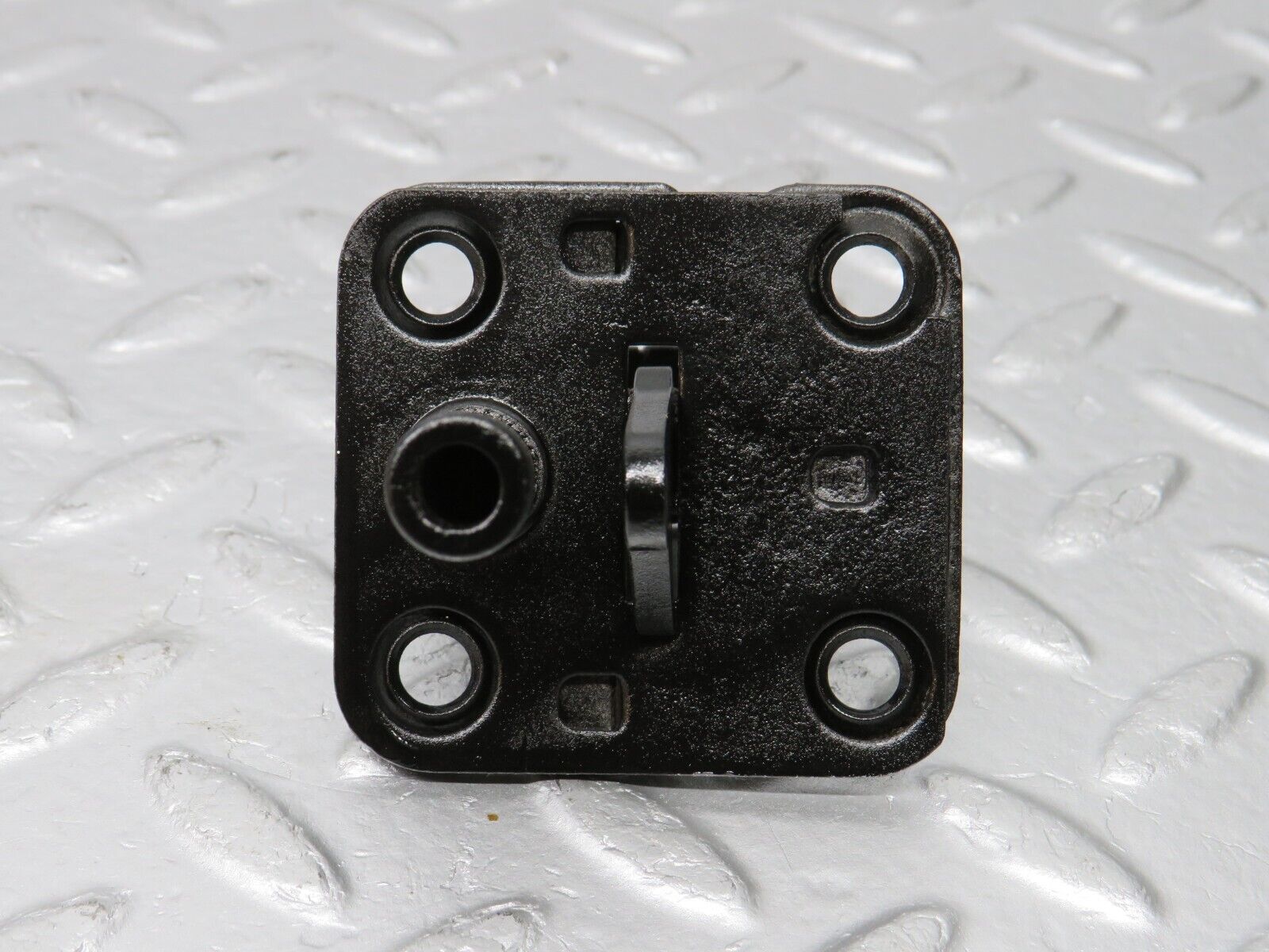 39232 Mercedes-Benz R107 500SL Bonnet Lock Latch