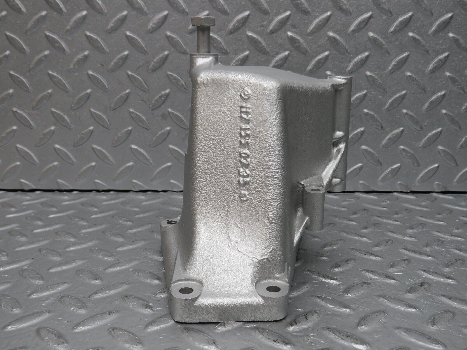 39265 Mercedes-Benz R107 500SL Alternator Generator Bracket 1171550735