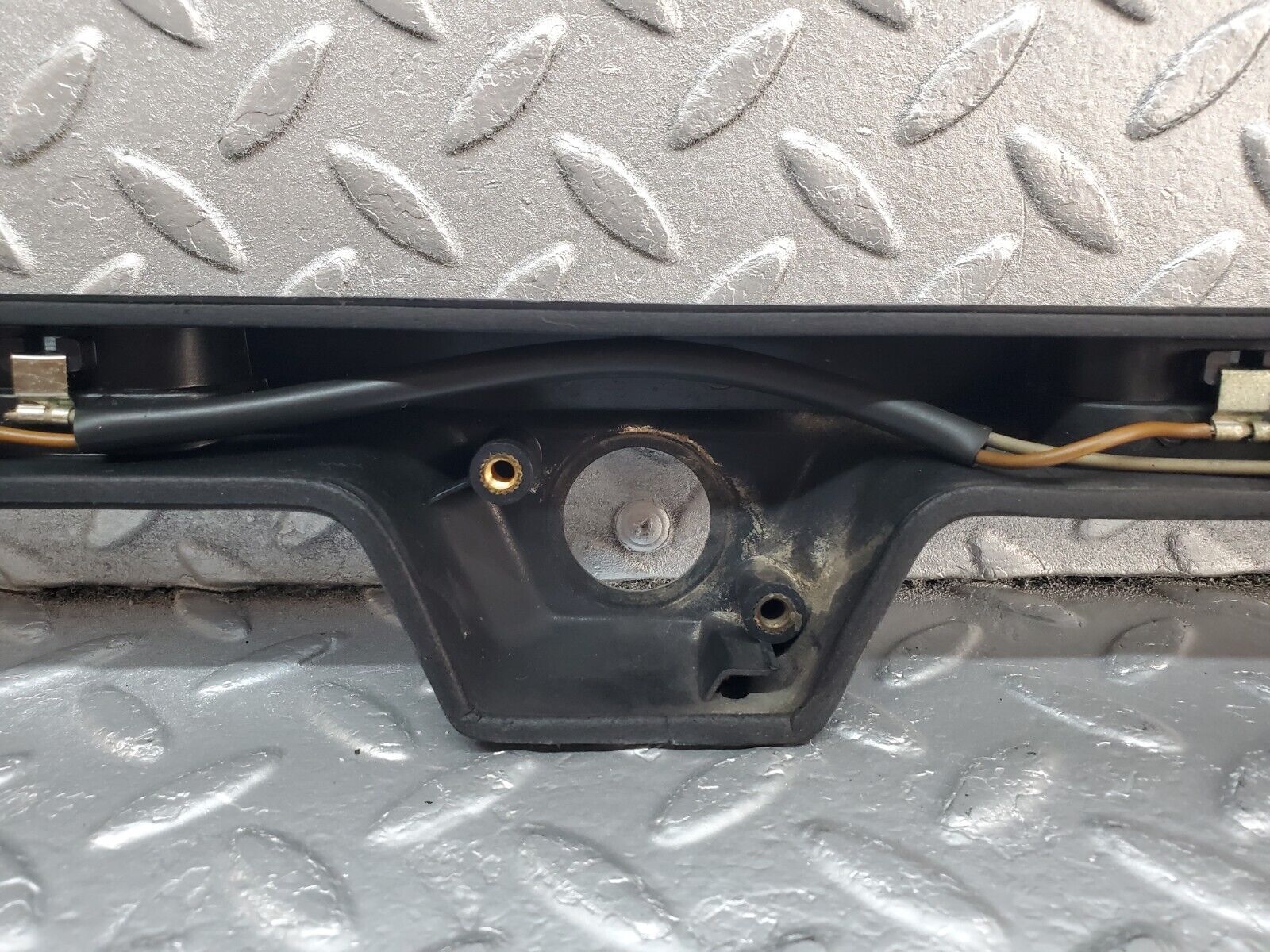 45706 Mercedes-Benz W126 420SE Boot Handle Trim Number Plate Light 1268202909