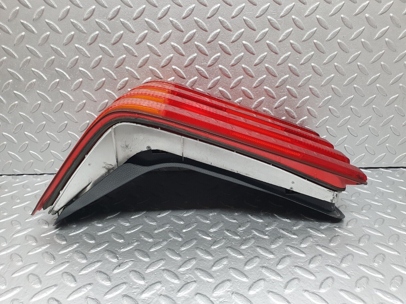 42278 Mercedes-Benz R129 320SL Coupe Tail Light Left Side