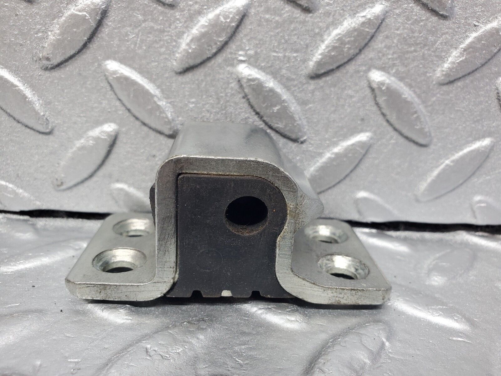 45632 Mercedes-Benz W126 420SE Right Door Lock Latch