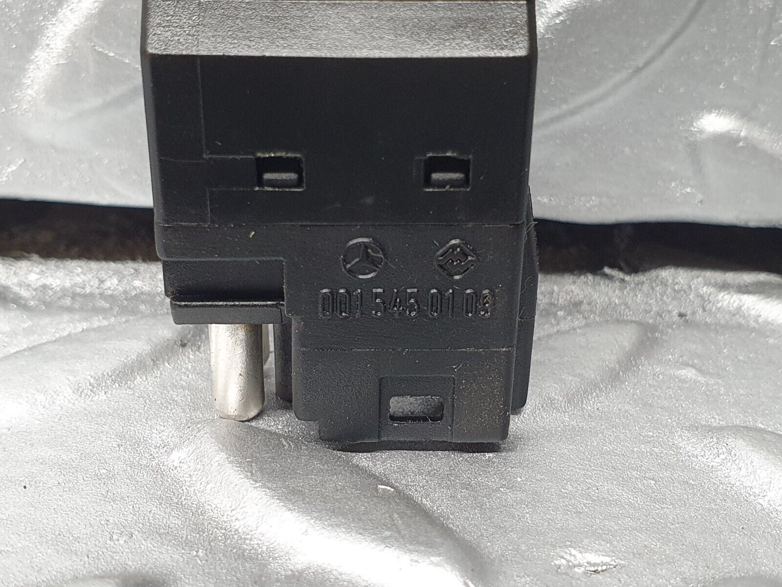 41799 Mercedes-Benz W202 C200 Brake Light Switch 0015450109