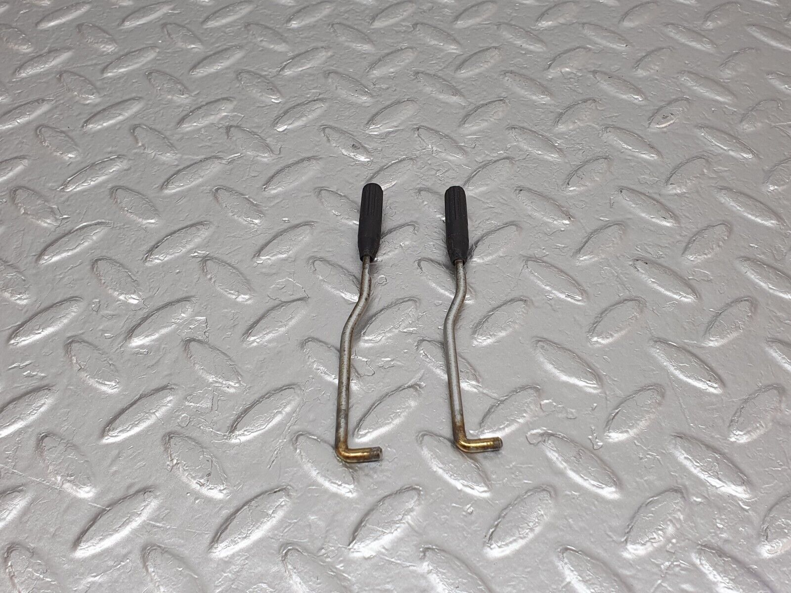 42963 Mercedes-Benz W201 190 2.0L Front Door Lock Knob Pair