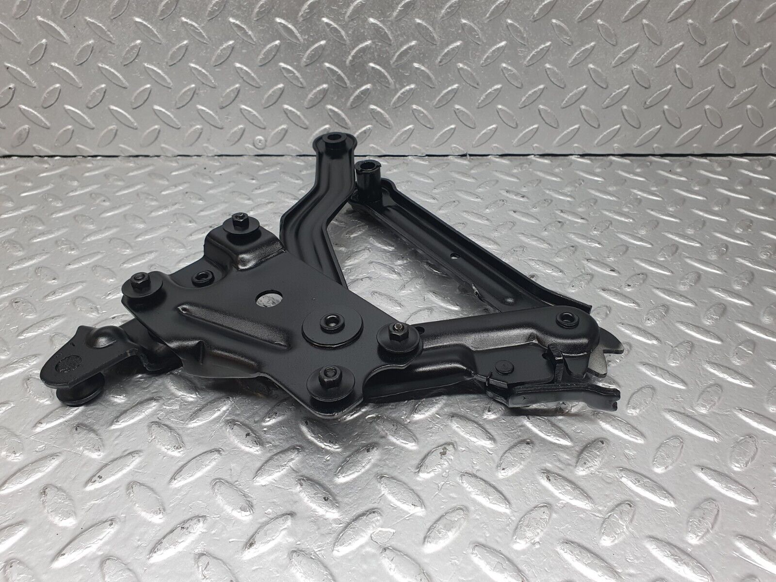 43509 Mercedes-Benz C126 380SEC Coupe Bonnet Hinge Right Side