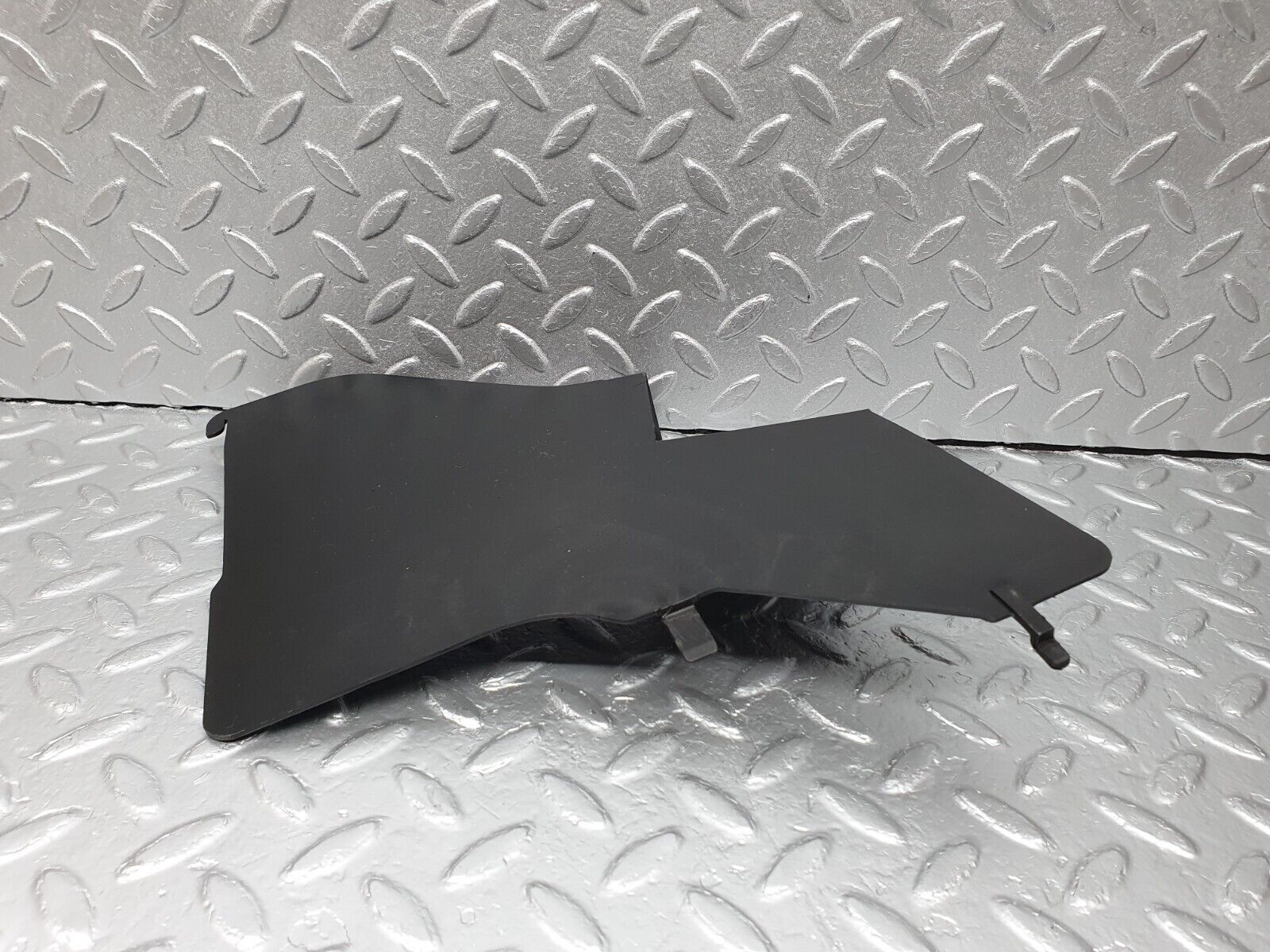 41957 Mercedes-Benz W202 C200 Boot Cable Cover 2028210414