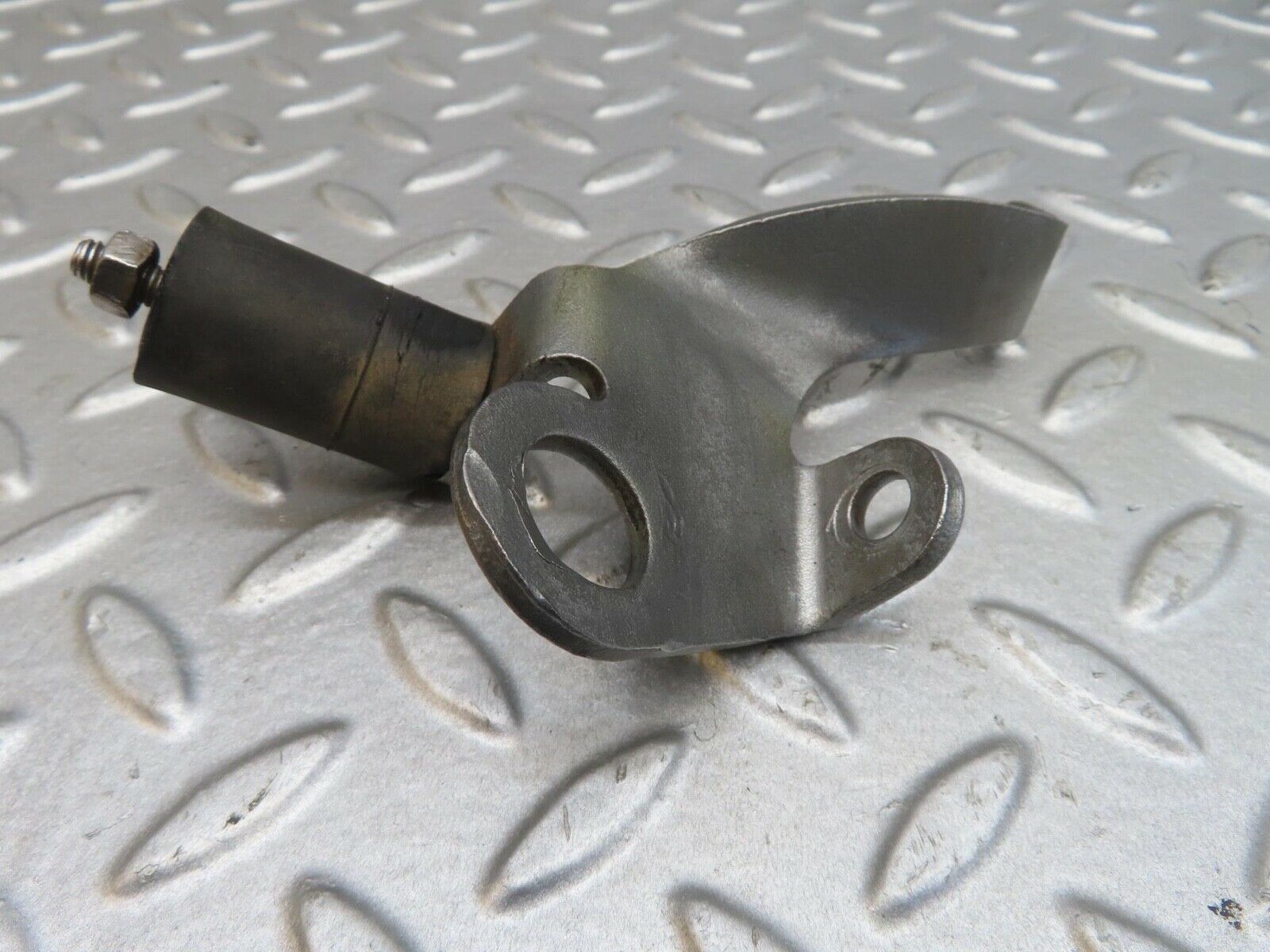 13788 Mercedes-Benz R107 450SL Engine Lifting Eye Hooks