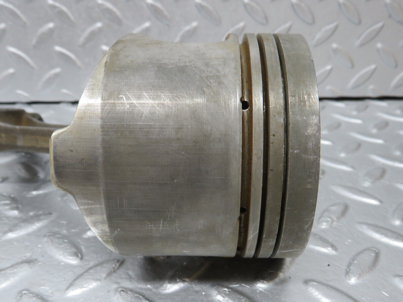 39305 Mercedes-Benz R107 500SL Piston With Connecting Rod 96,515mm