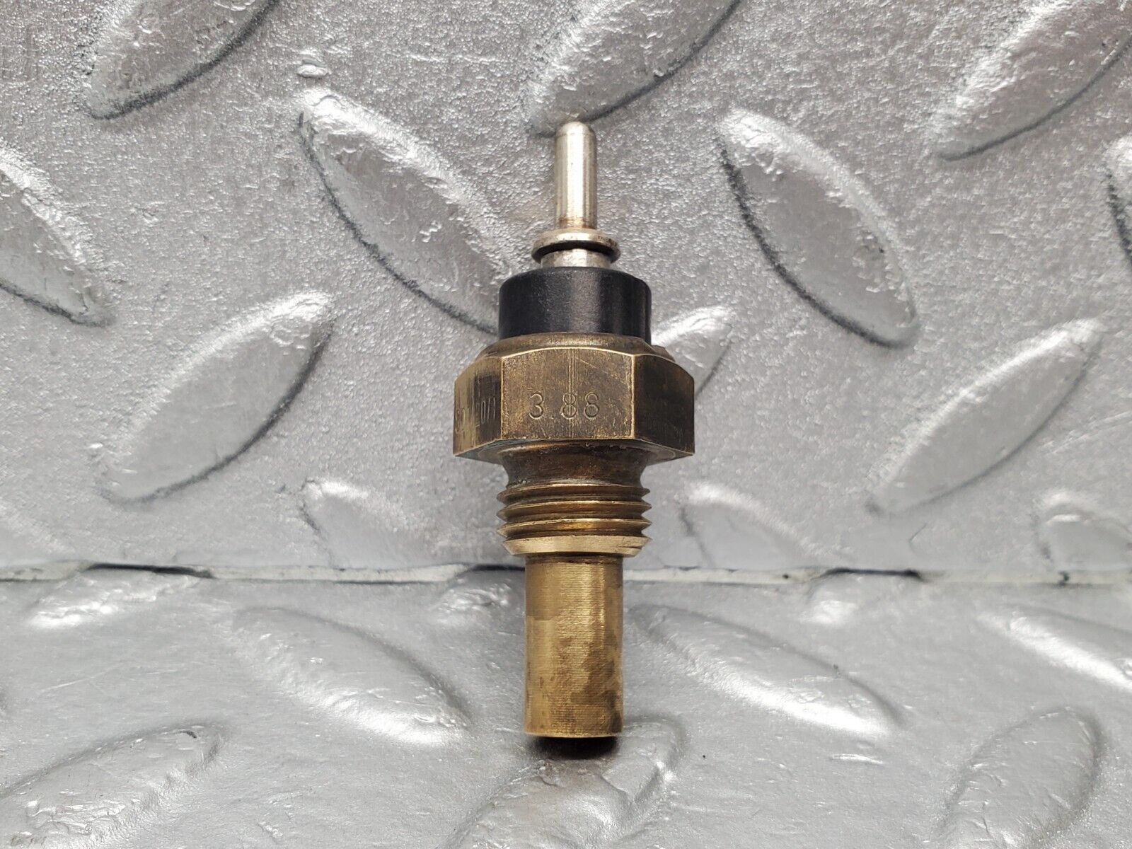 46046 Mercedes-Benz W126 420SE Coolant Temperature Sensor VDO 0055421017