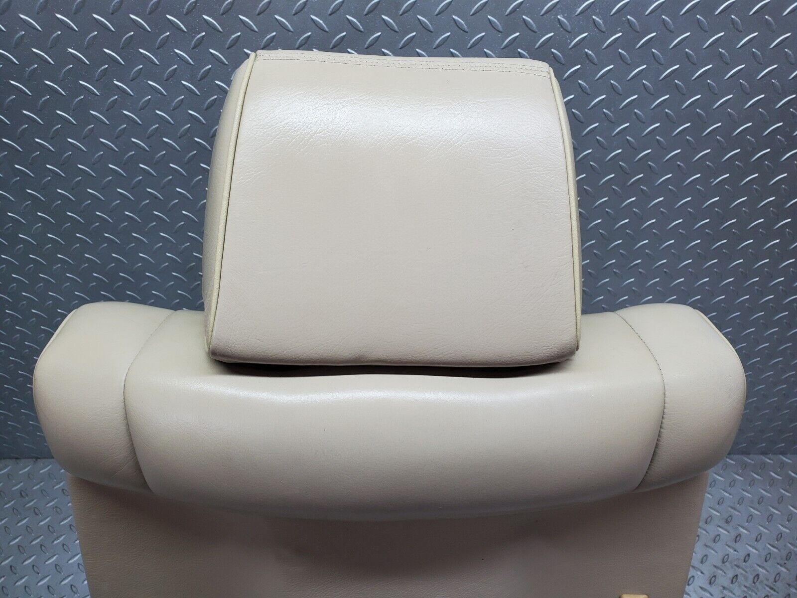 45868 Mercedes-Benz W126 420SE Front Right Electric Seat Leather Beige 1269102650