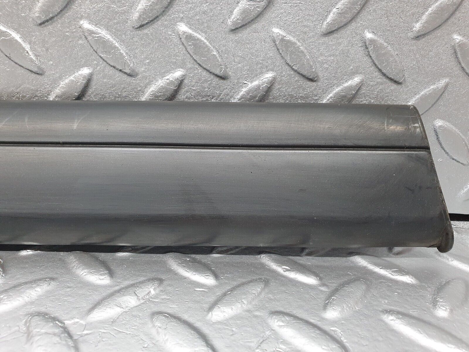 41685 Mercedes-Benz W124 200E Front Left Door Lower Moulding Trim