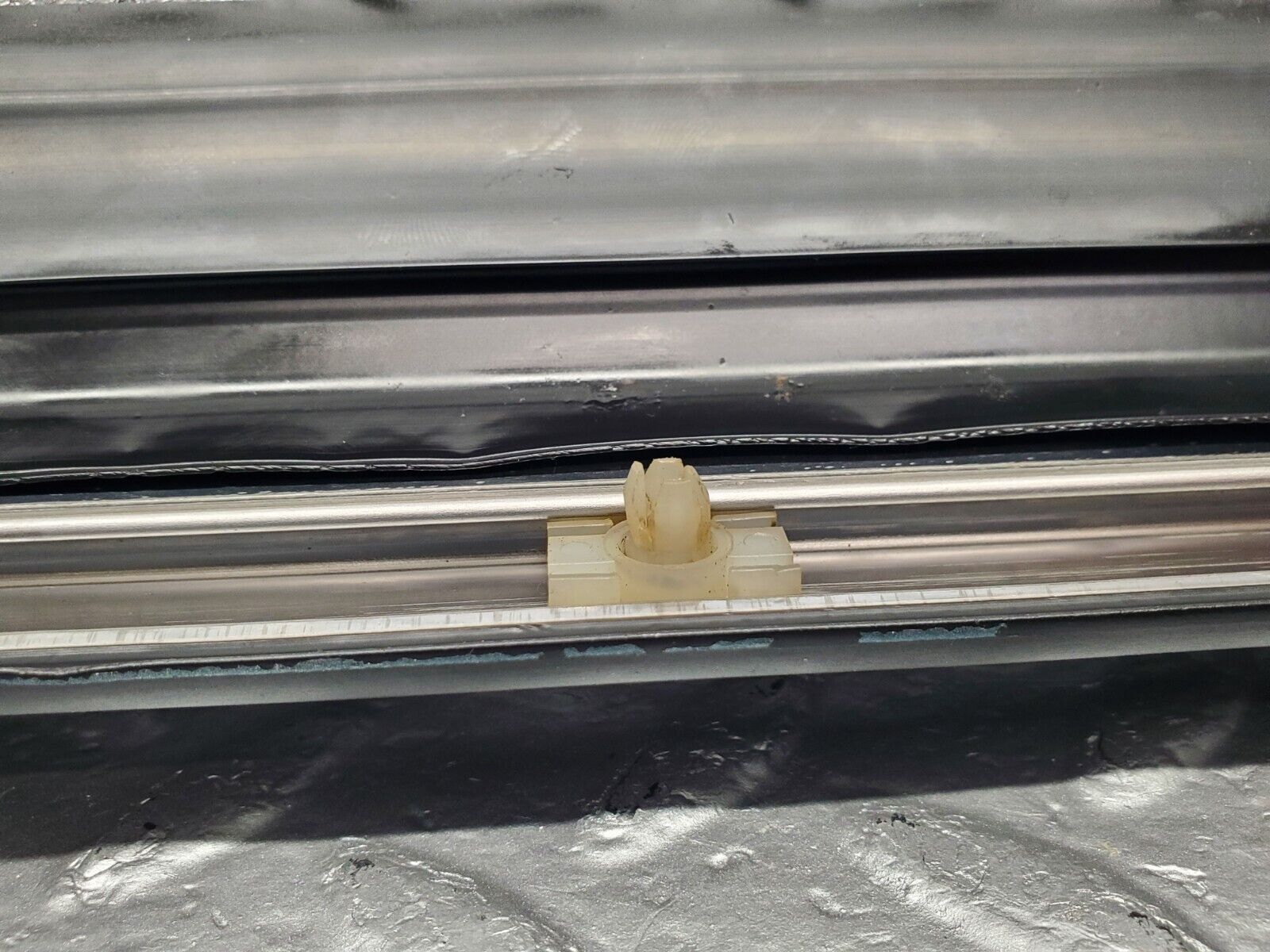 46332 Mercedes-Benz C123 280CE Coupe Left Door Lower Moulding Trim 1236903380