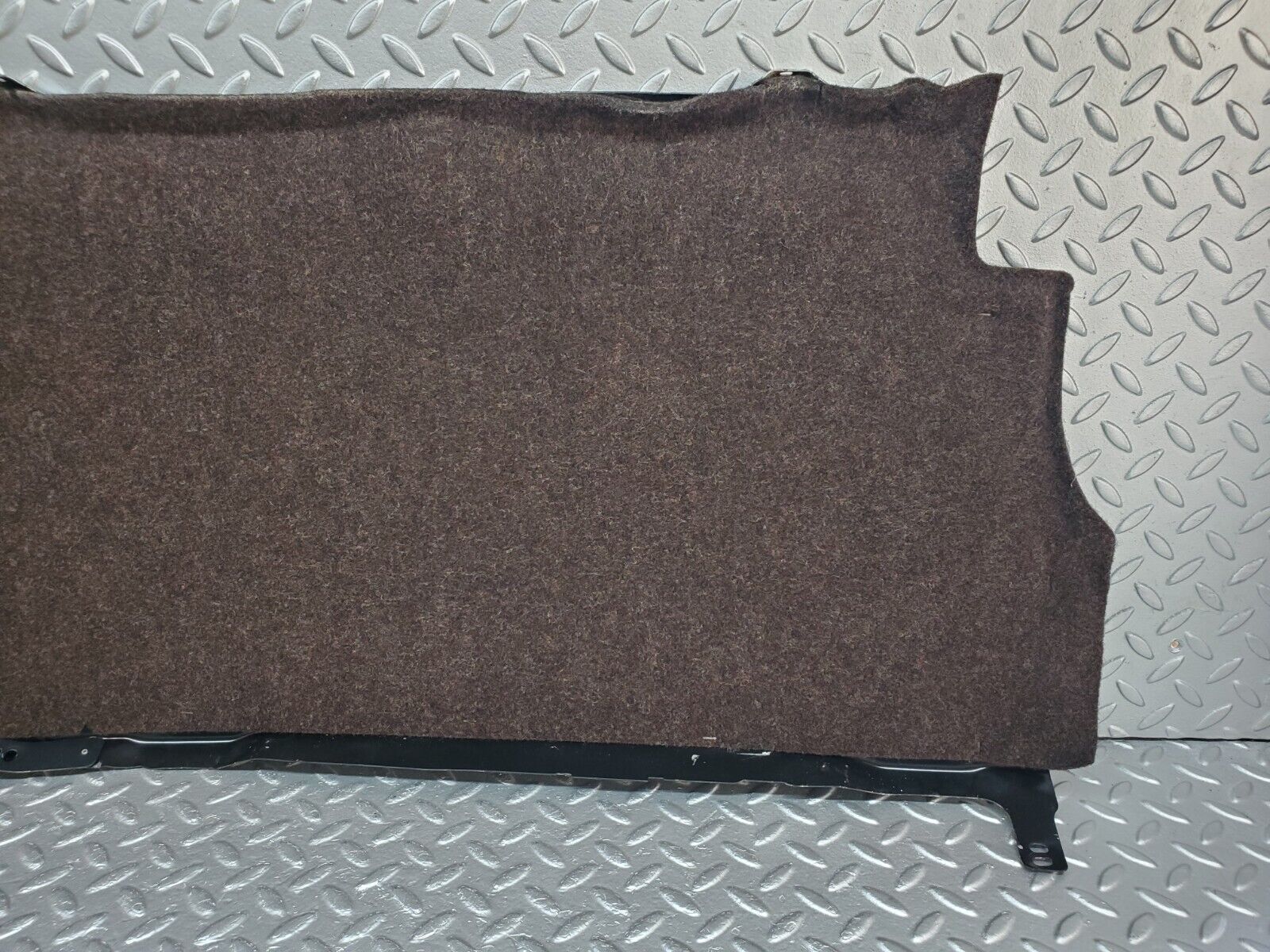 45699 Mercedes-Benz W126 420SE Fuel Tank Cover Plate