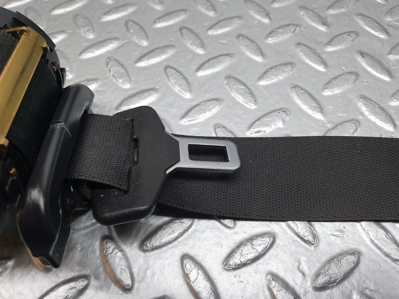 41984 Mercedes-Benz W202 C200 Rear Seat Belt Set With Buckles 2028600586 2028609269