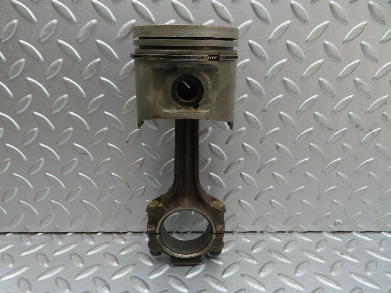 15776 Mercedes-Benz R107 450SL Piston With Connecting Rod 92.00 mm