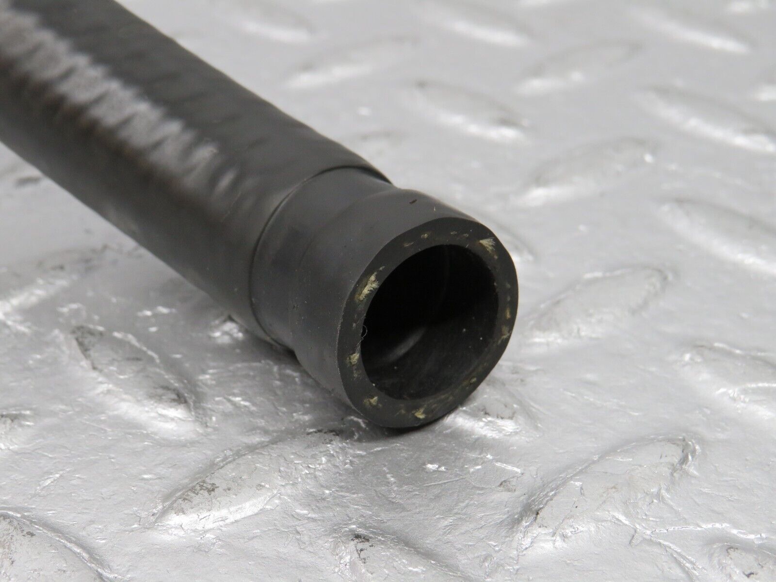 39175 Mercedes-Benz R107 500SL Heater Hose Pipe 1078310194