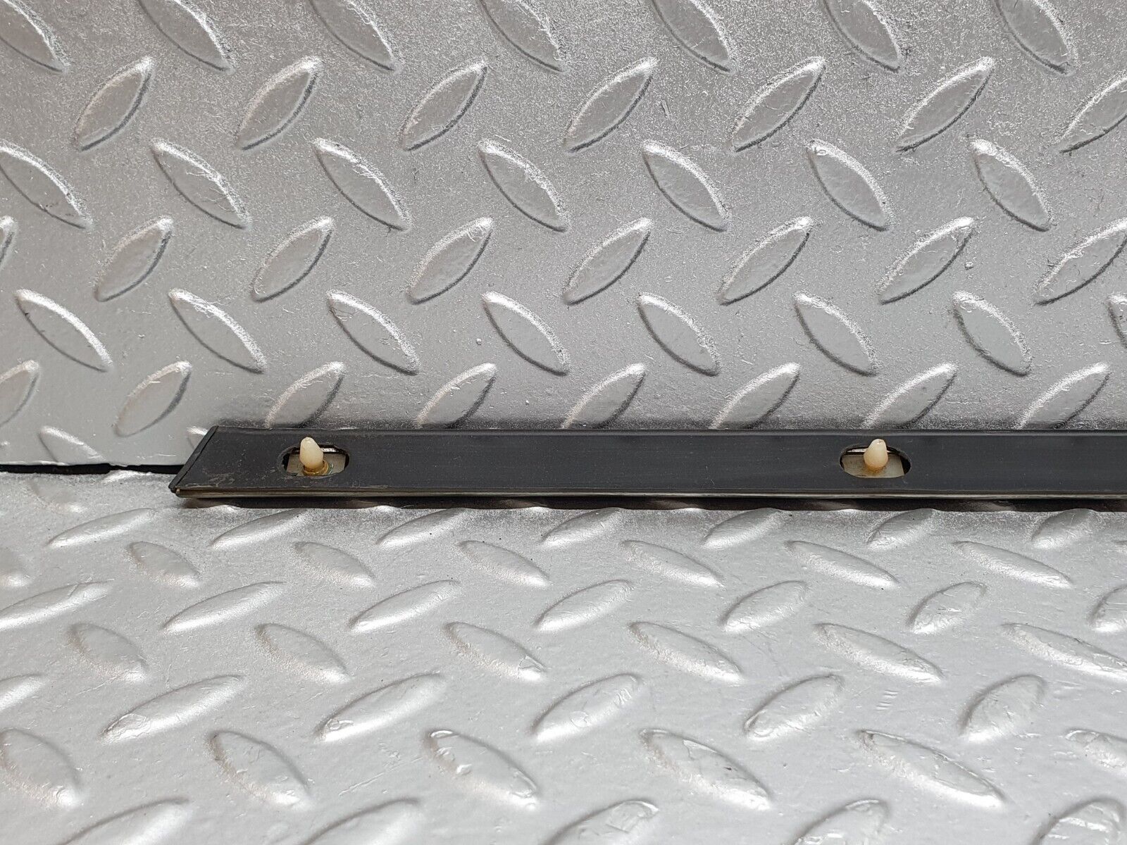 43457 Mercedes-Benz W108 280SE Rear Right Door Centre Moulding Trim