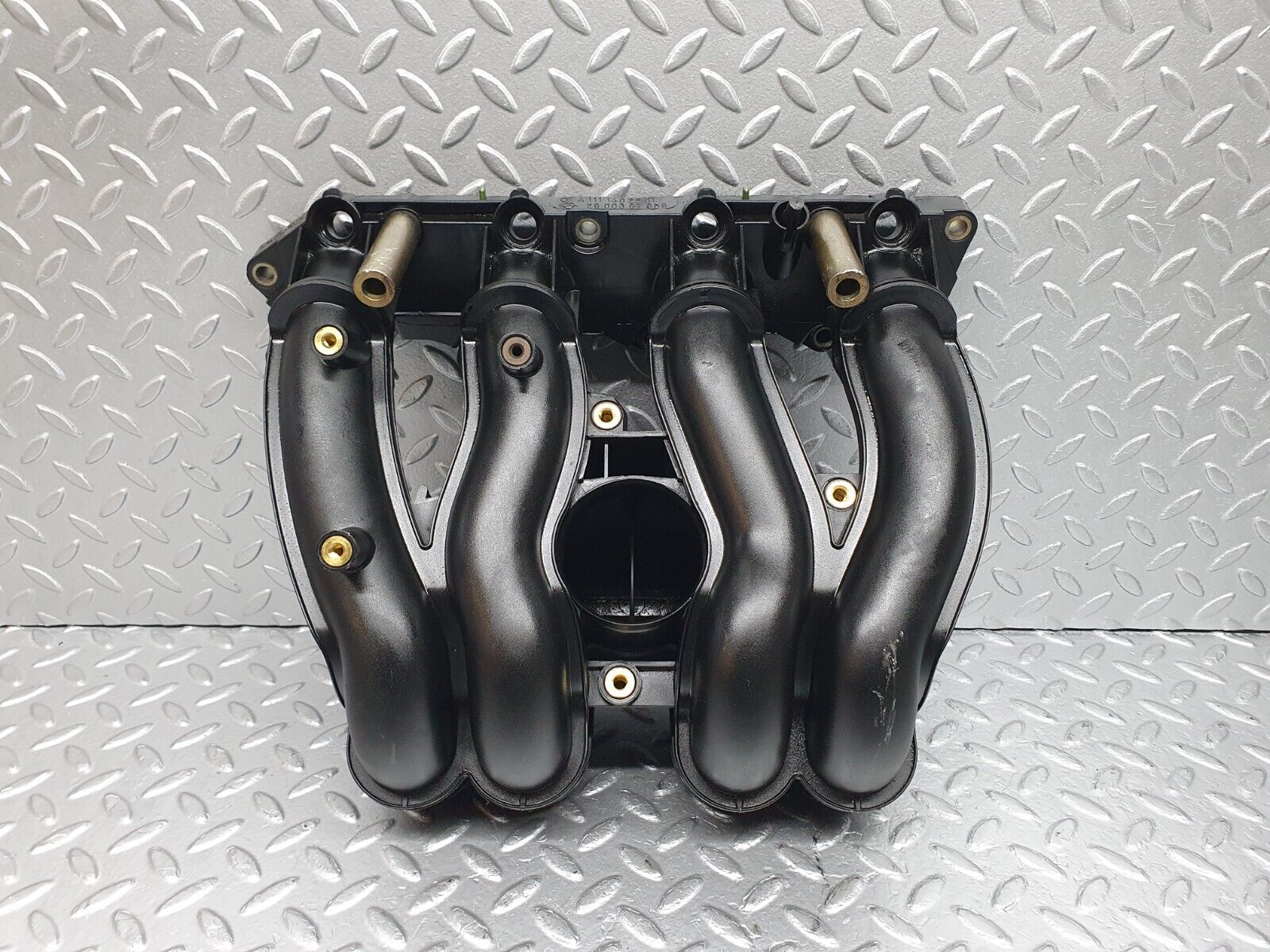 41936 Mercedes-Benz W202 C200 Intake Manifold 1111402201