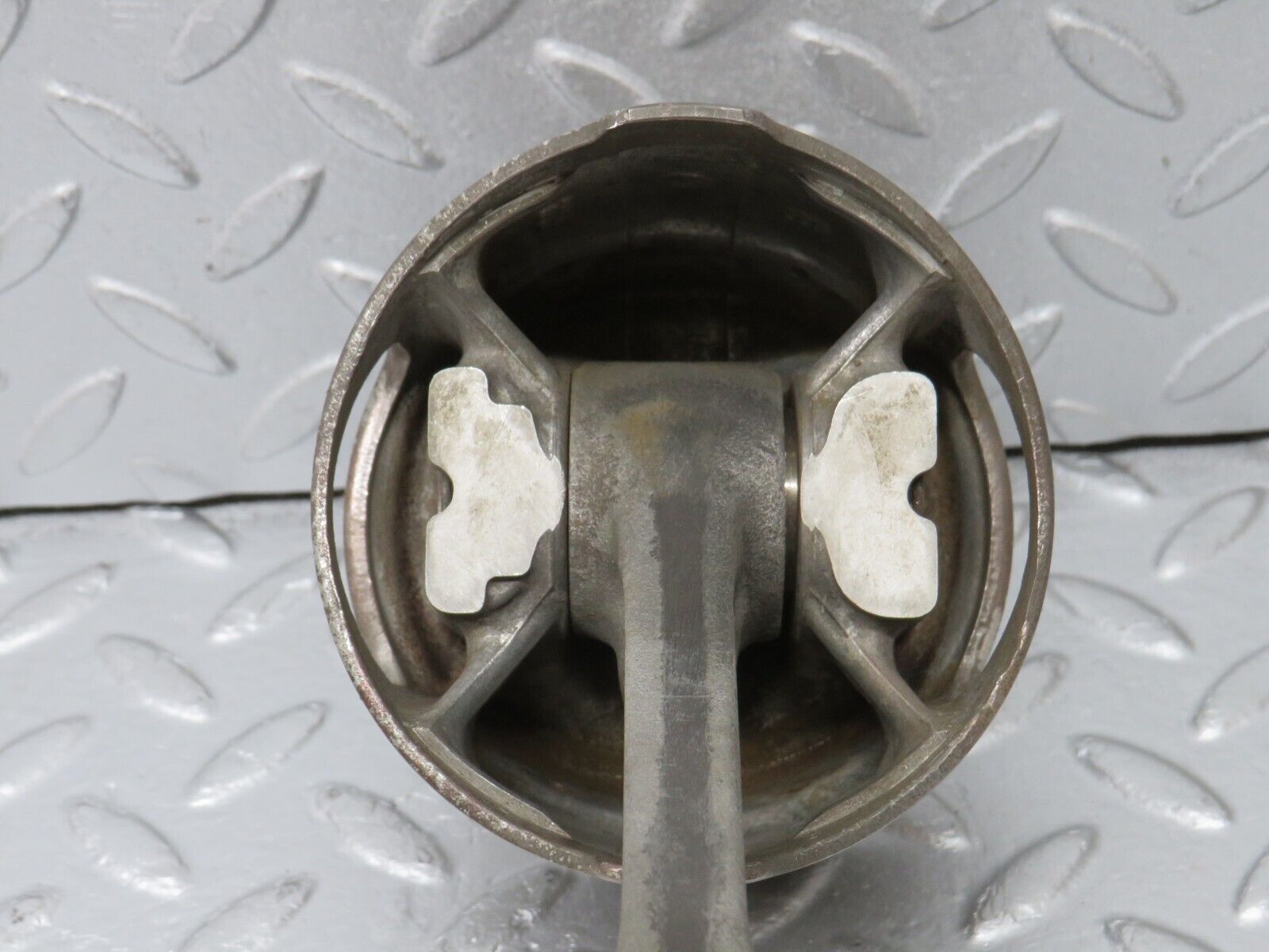 39303 Mercedes-Benz R107 500SL Piston With Connecting Rod 96,515mm