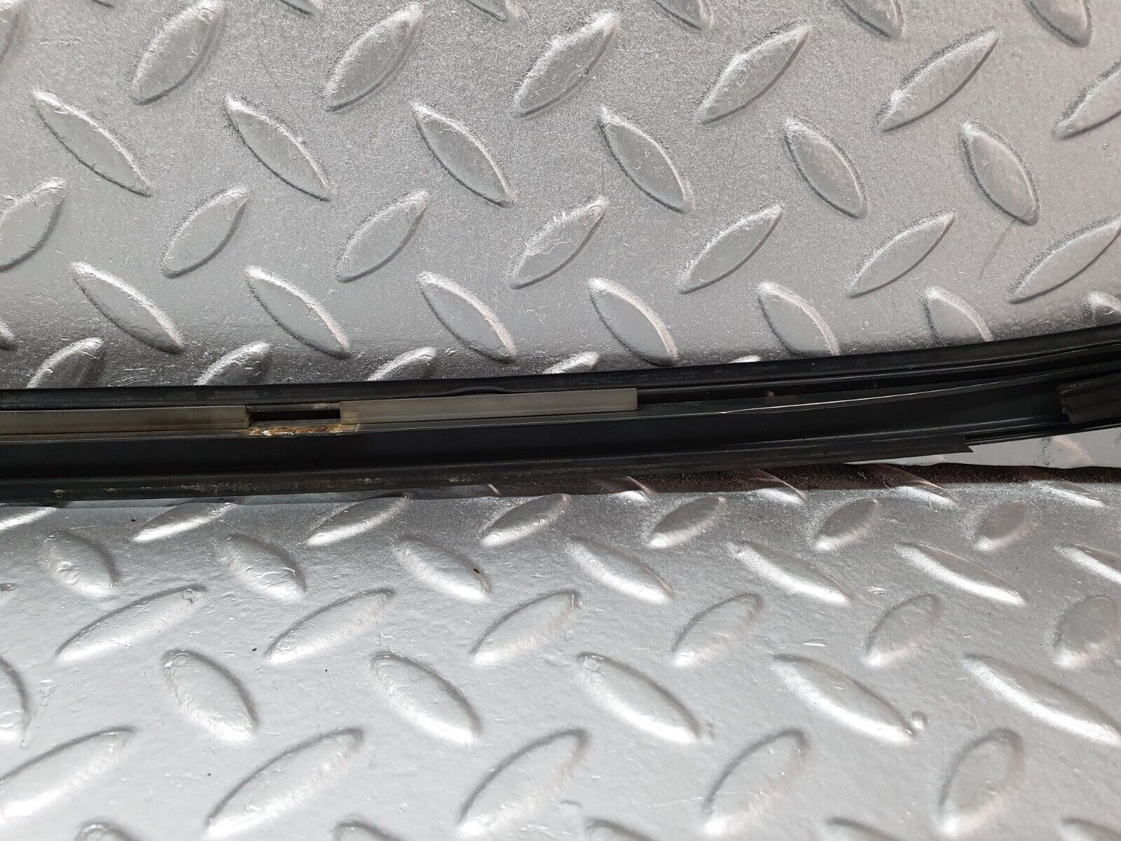 41712 Mercedes-Benz W124 200E Roof Chrome Trim Right Side 1246900497