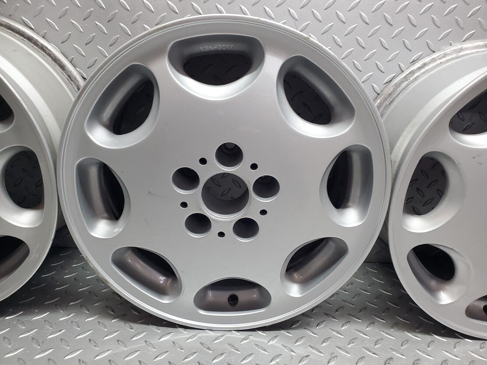 45332 Mercedes-Benz R129 Alloy Wheel Set 7.5Jx16H2 ET40 KBA45087