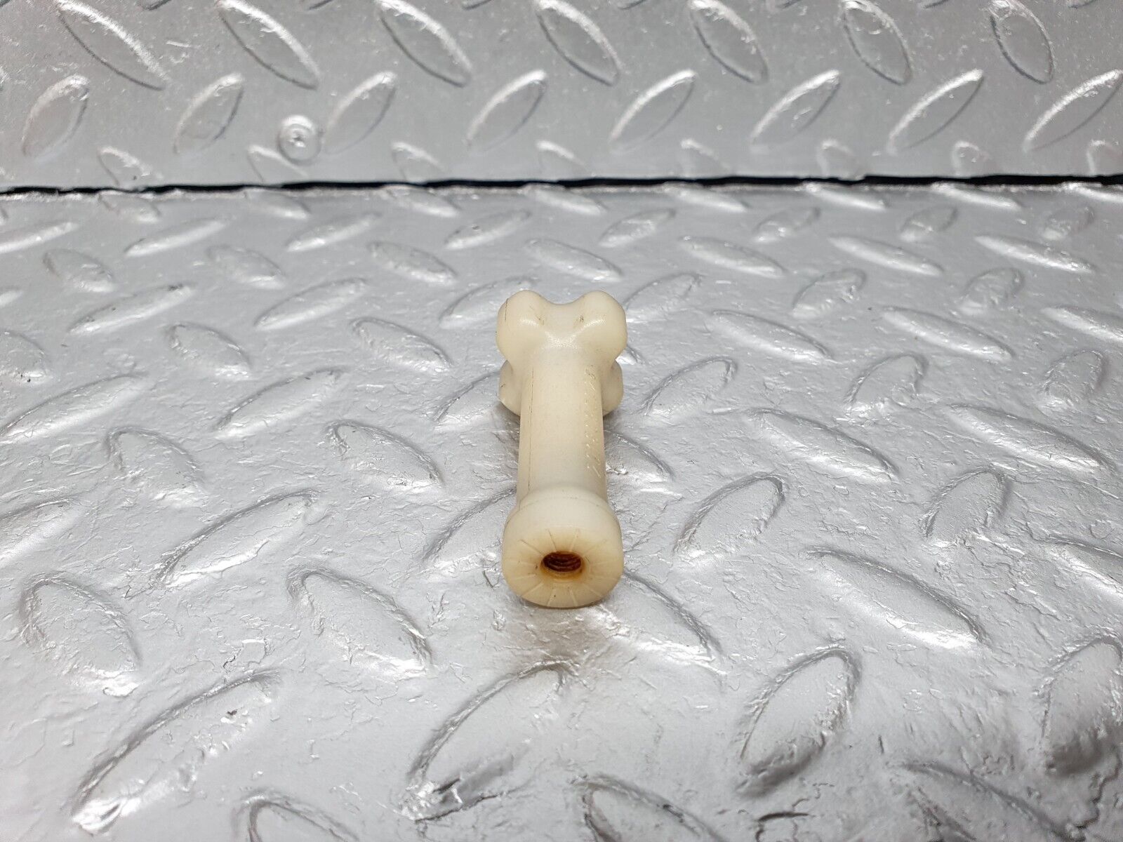 41677 Mercedes-Benz W124 200E Windscreen Washer Reservoir Holder 2018690028