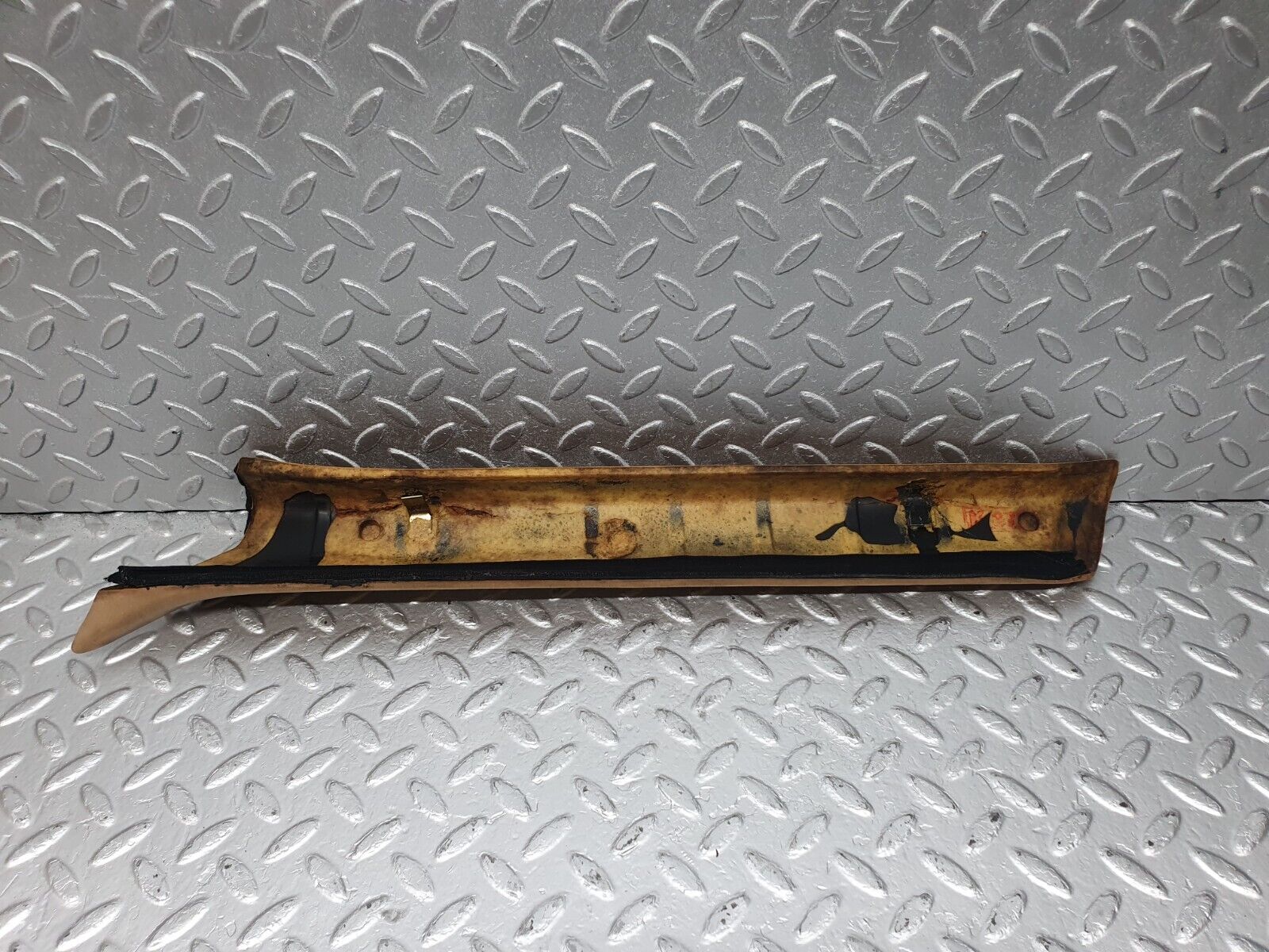 43497 Mercedes-Benz C126 380SEC Coupe A Pillar Cover Right Side