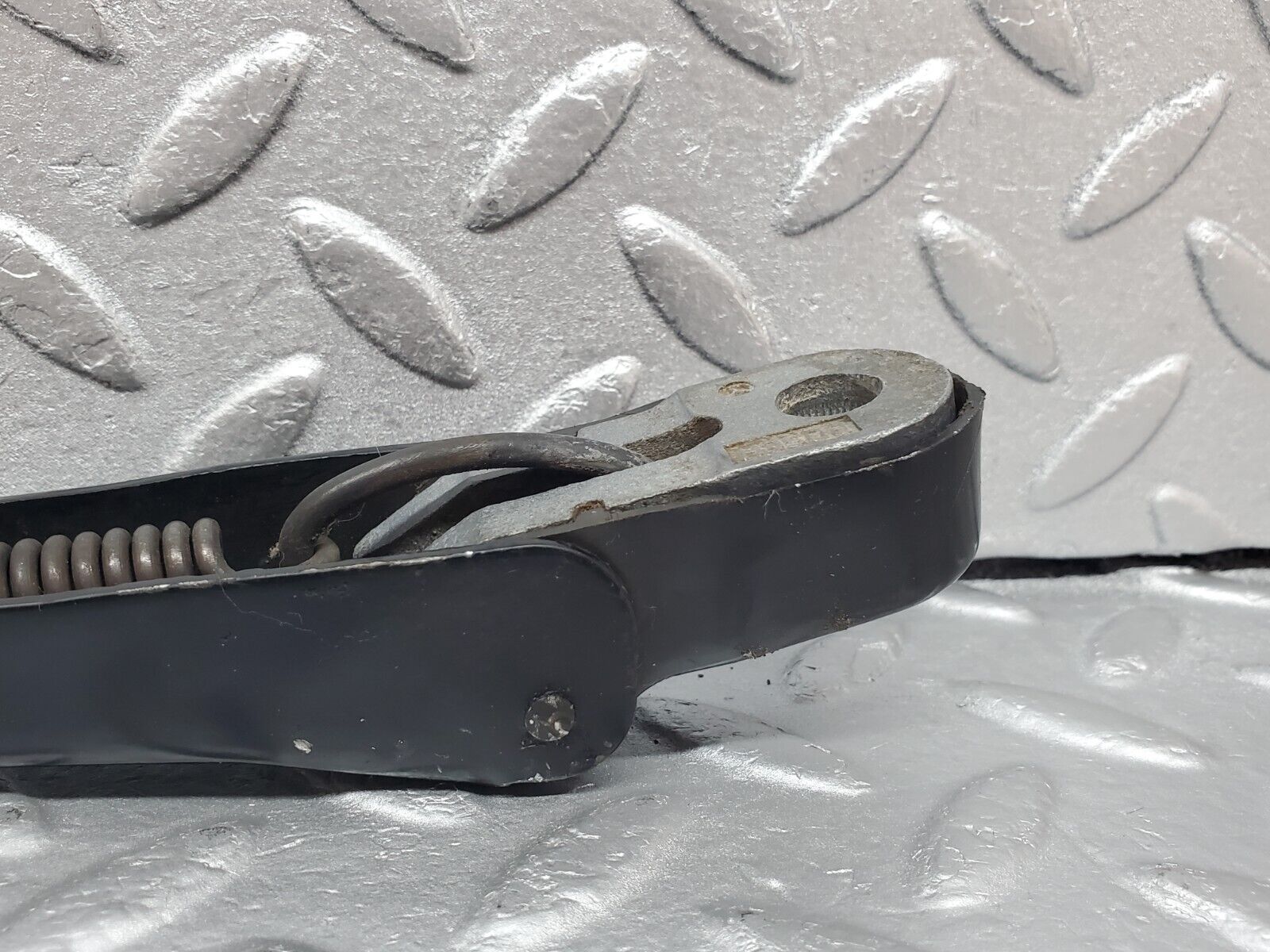 45857 Mercedes-Benz W126 420SE Windscreen Wiper Arm Bosch Right Side