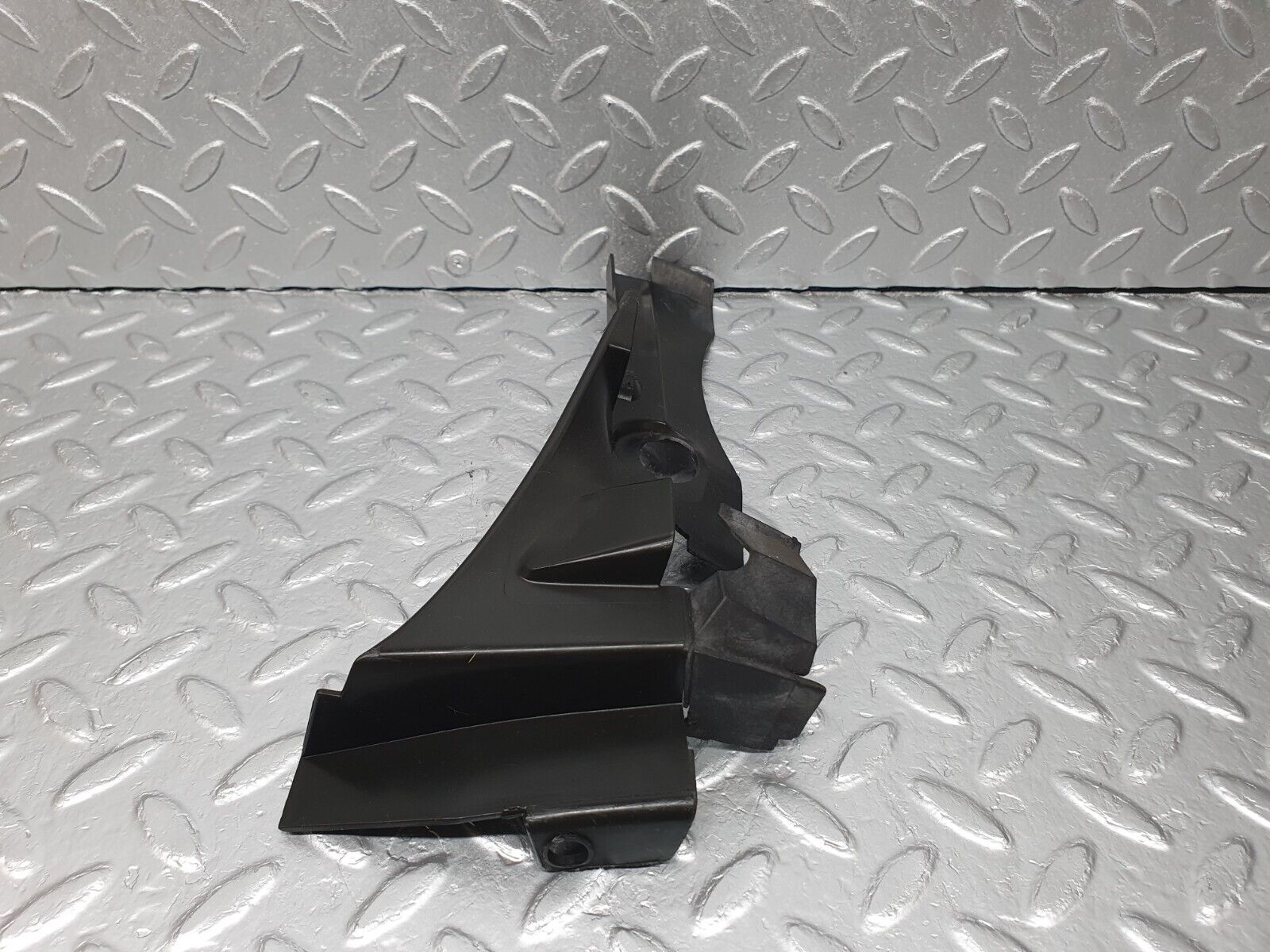 41956 Mercedes-Benz W202 C200 Radiator Support Baffle 2025054088